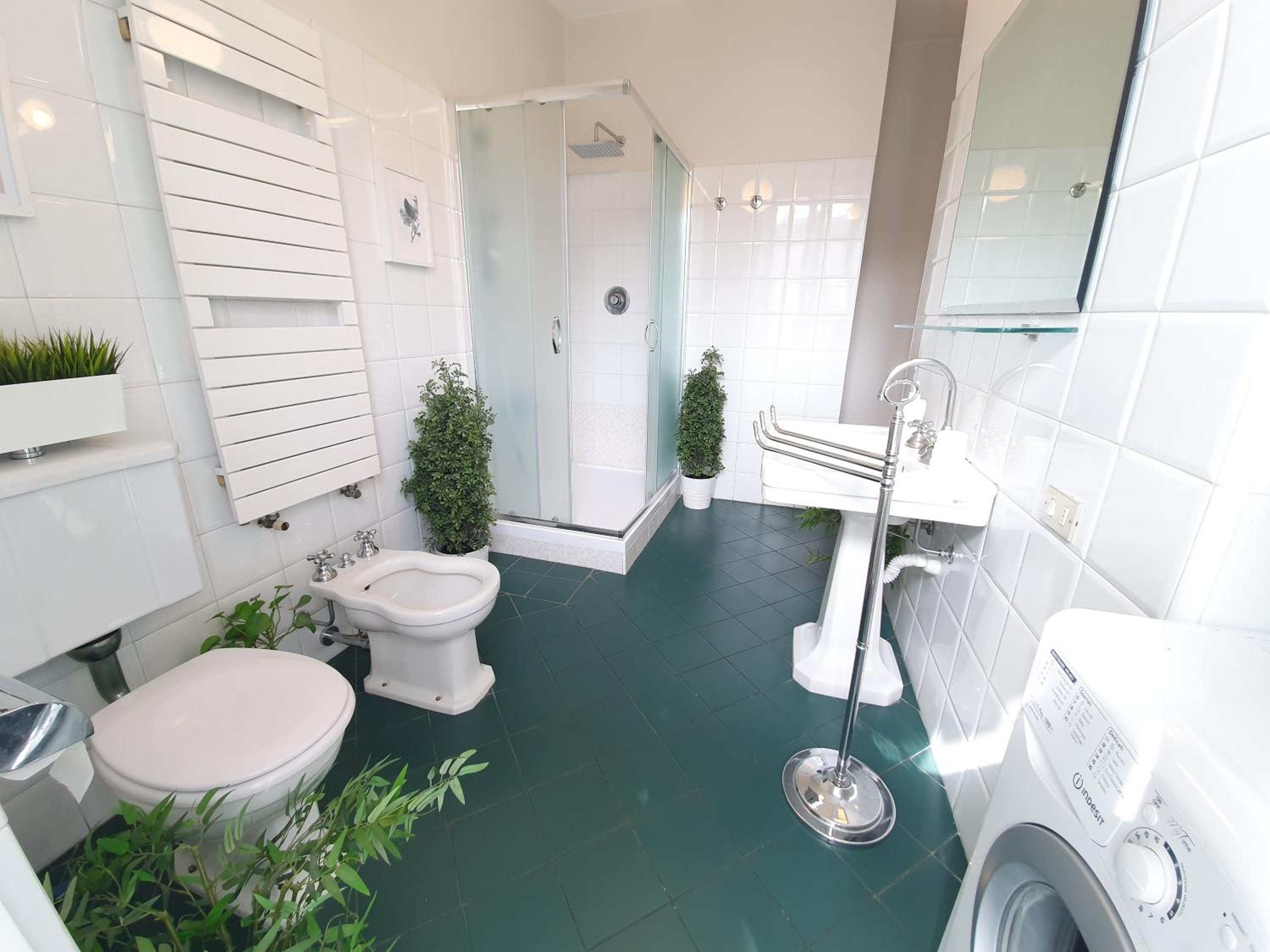 Three-Bedroom Apartment - Photo 22