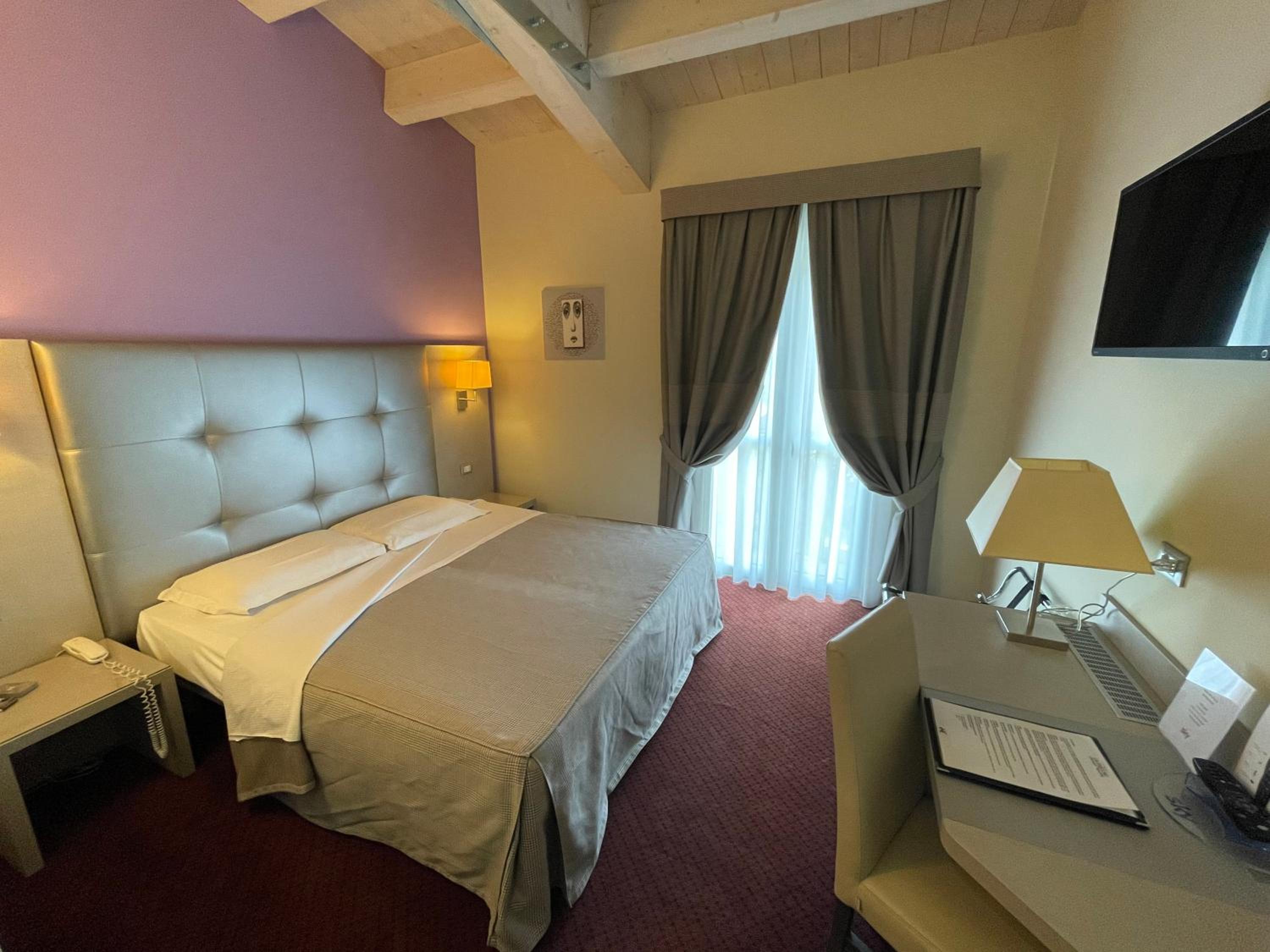 Double or Twin Room - Loft photo 1