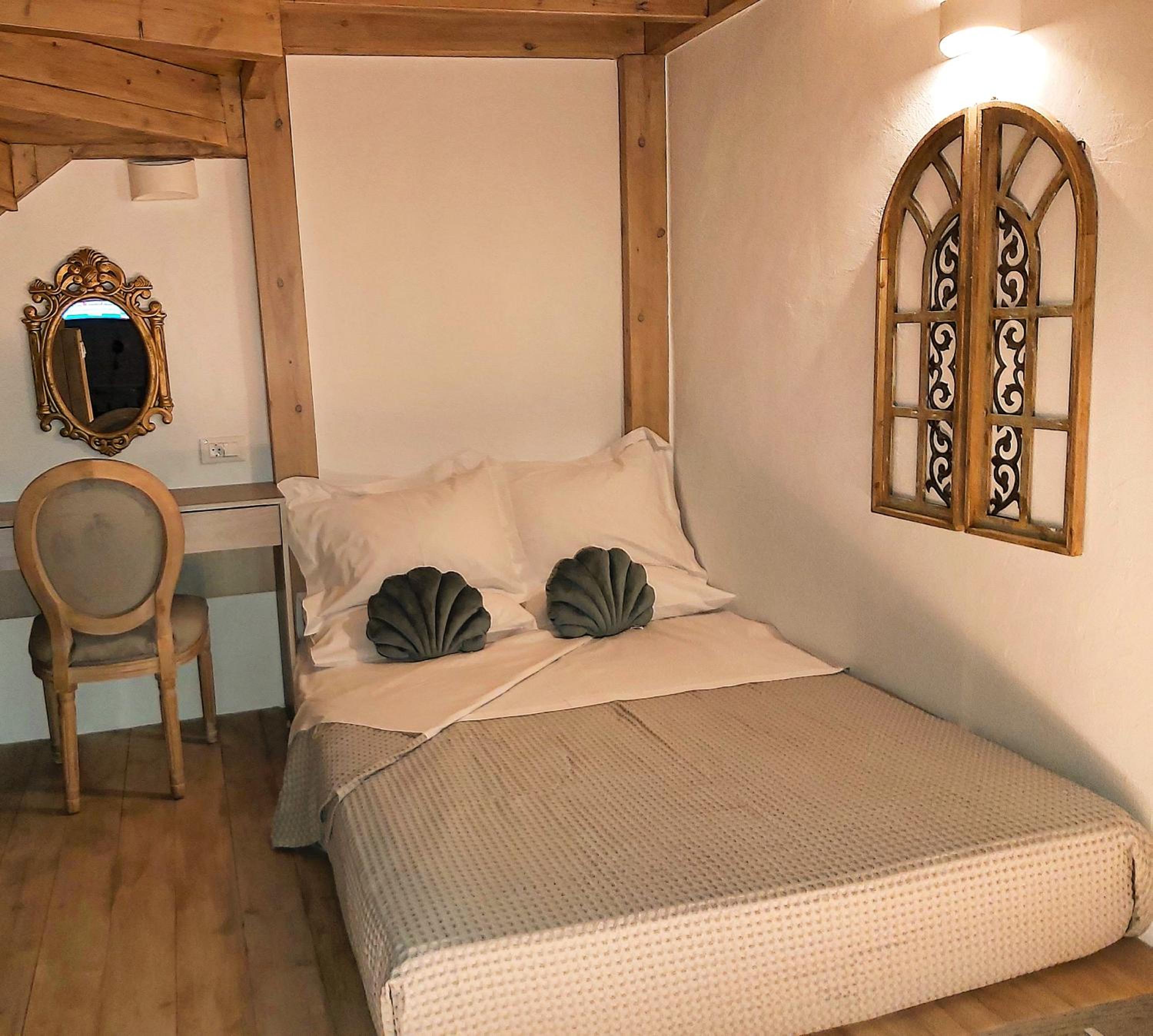 Four-Bedroom House photo 2