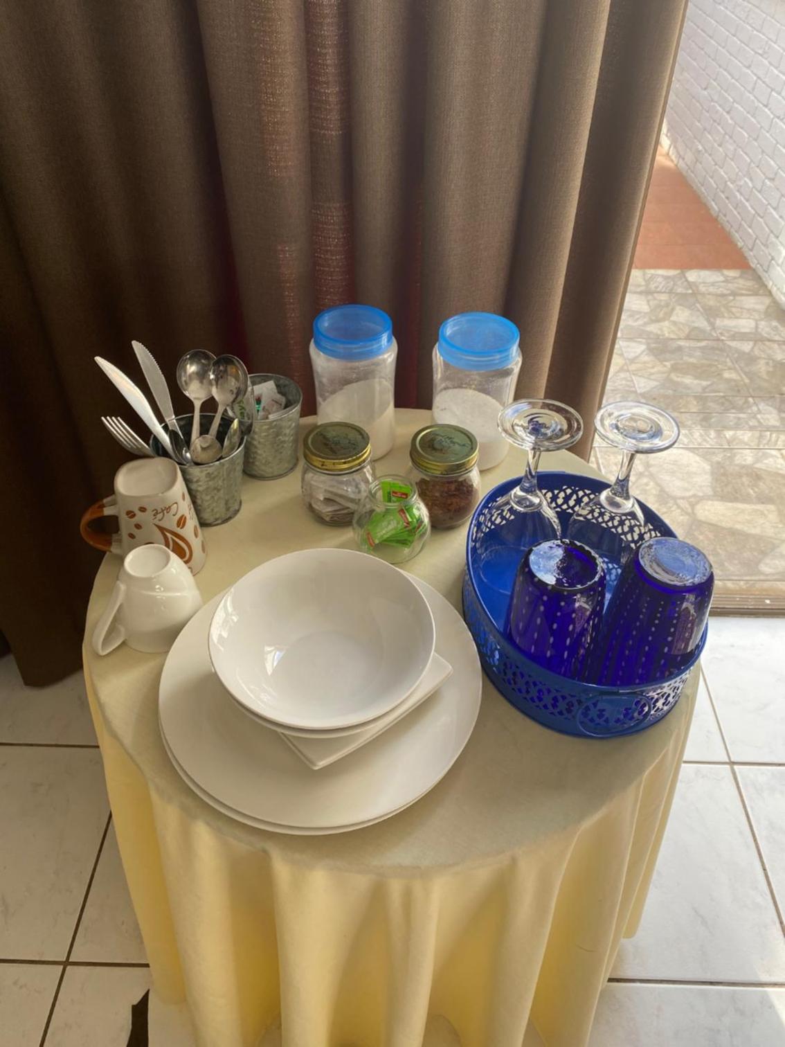 Deluxe Double Room with Shower - Photo 16