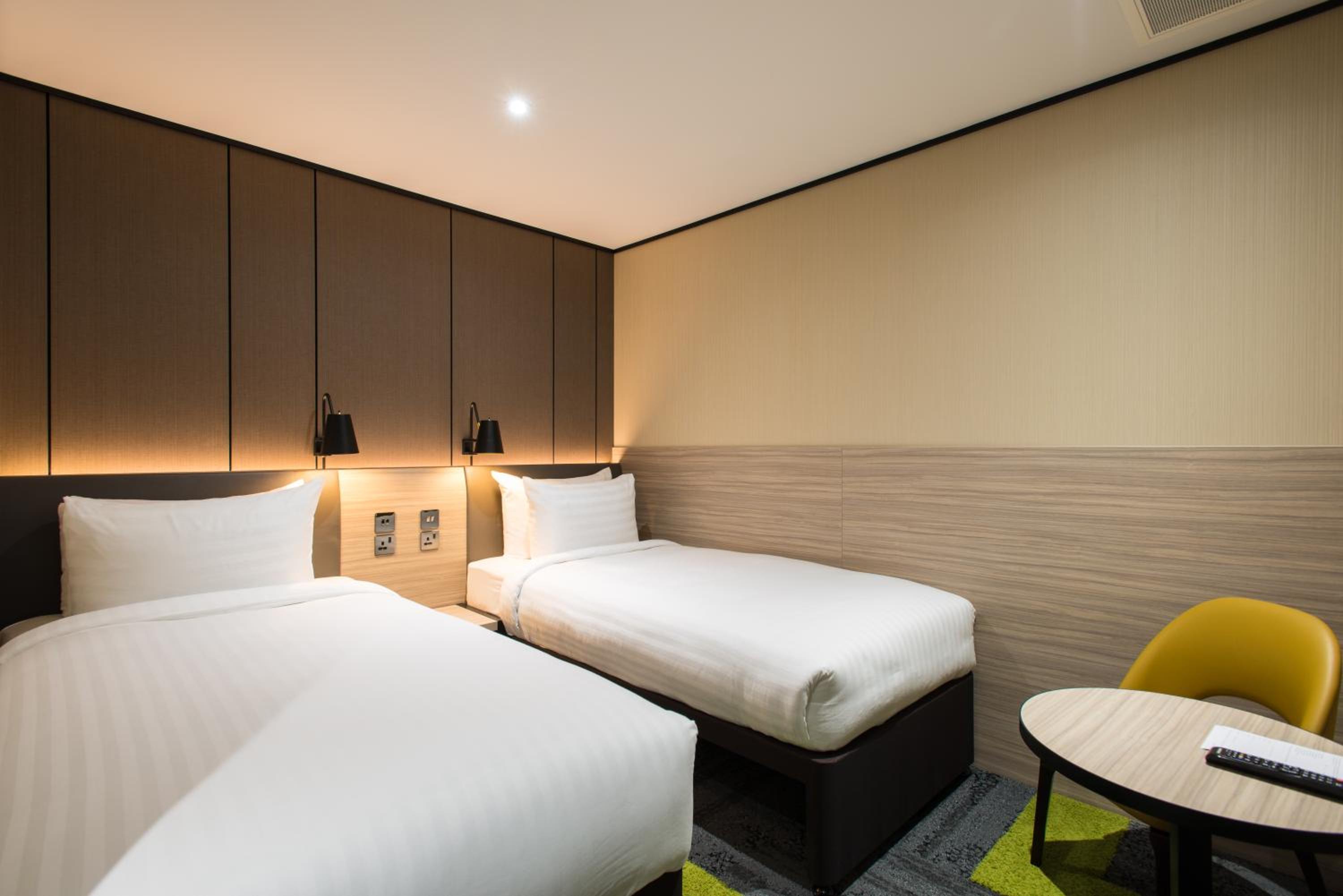Double Plus (Double Bed)