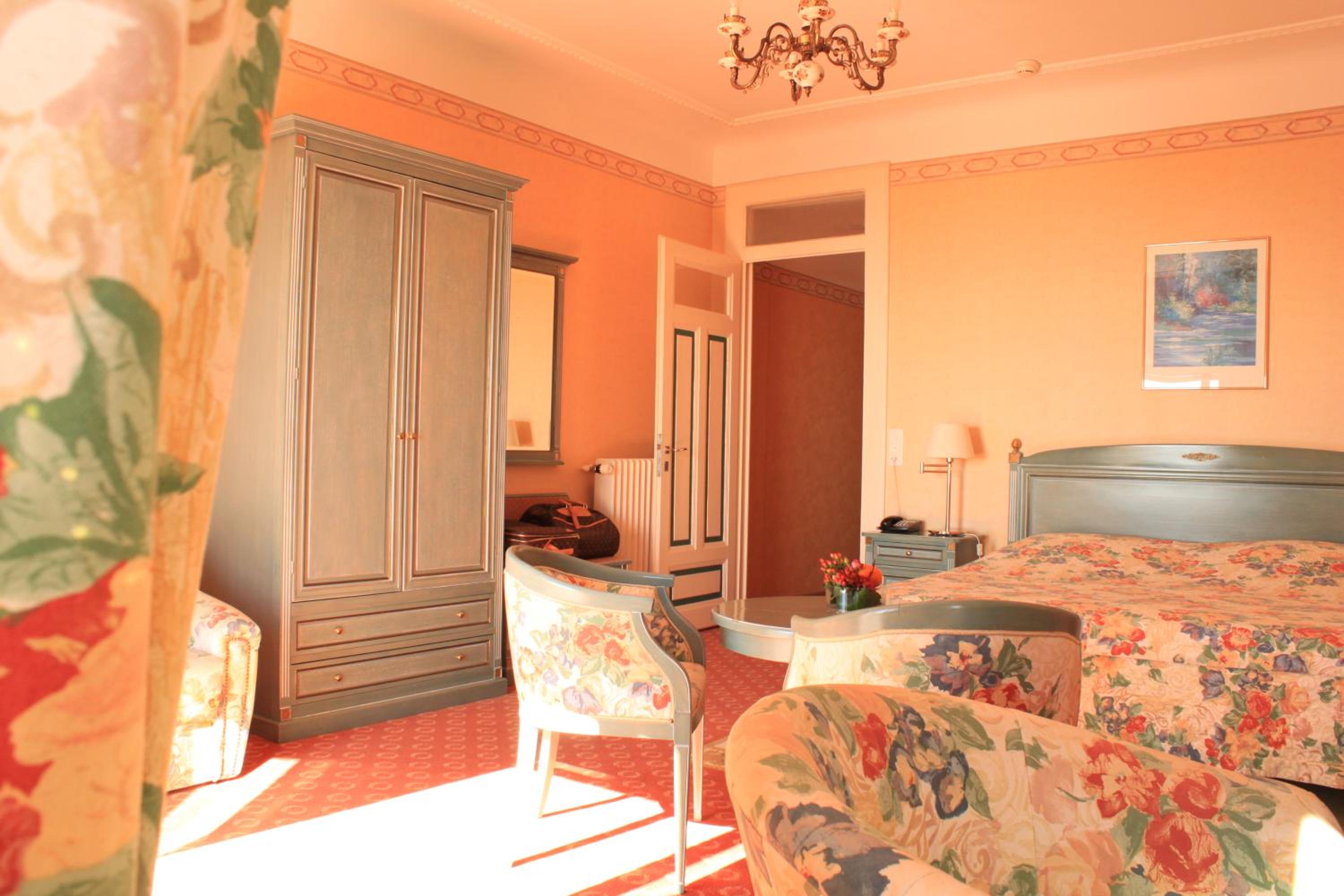 Junior Suite (2 Adults) - Photo 9