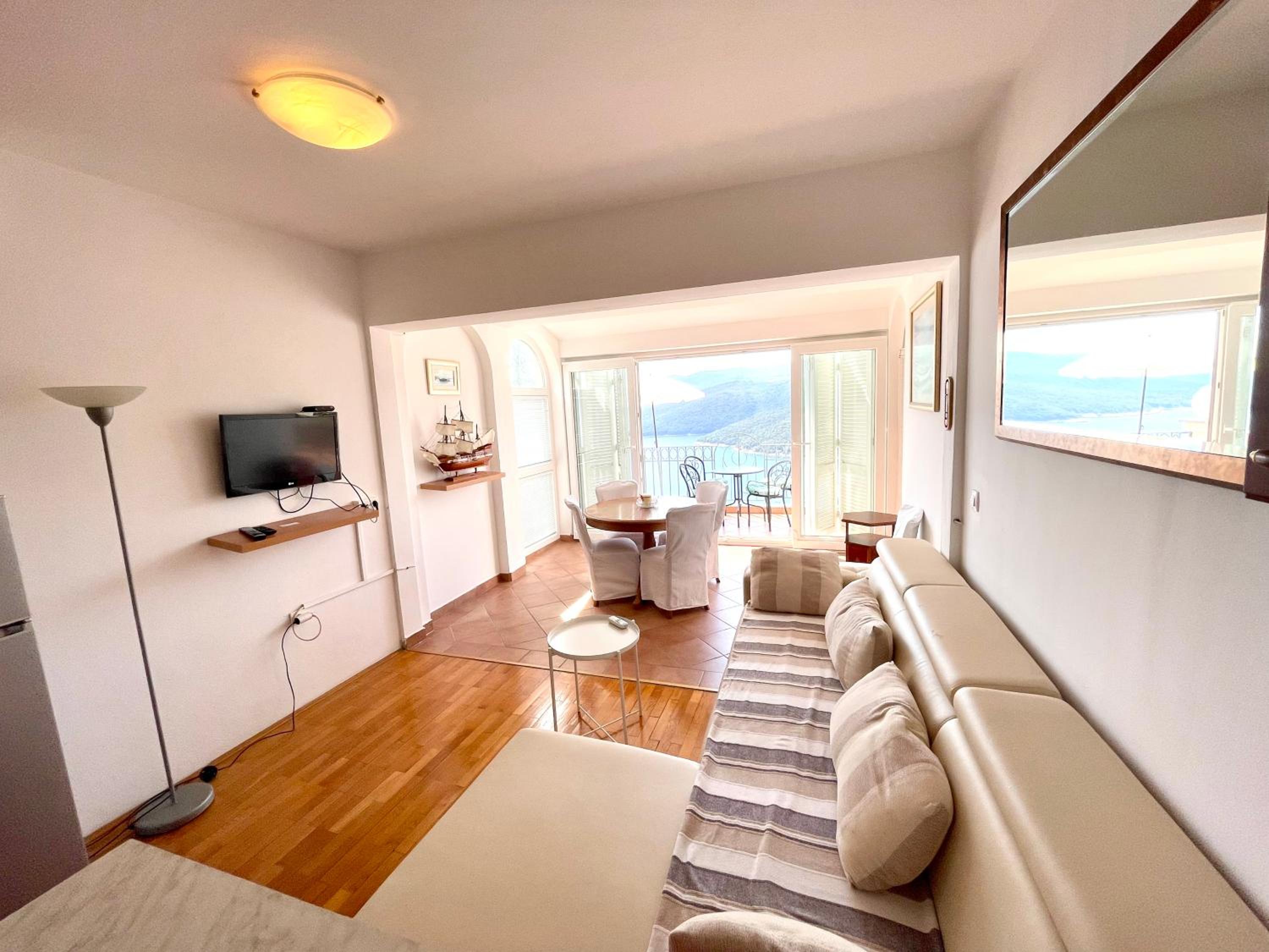 Apartment with Sea View