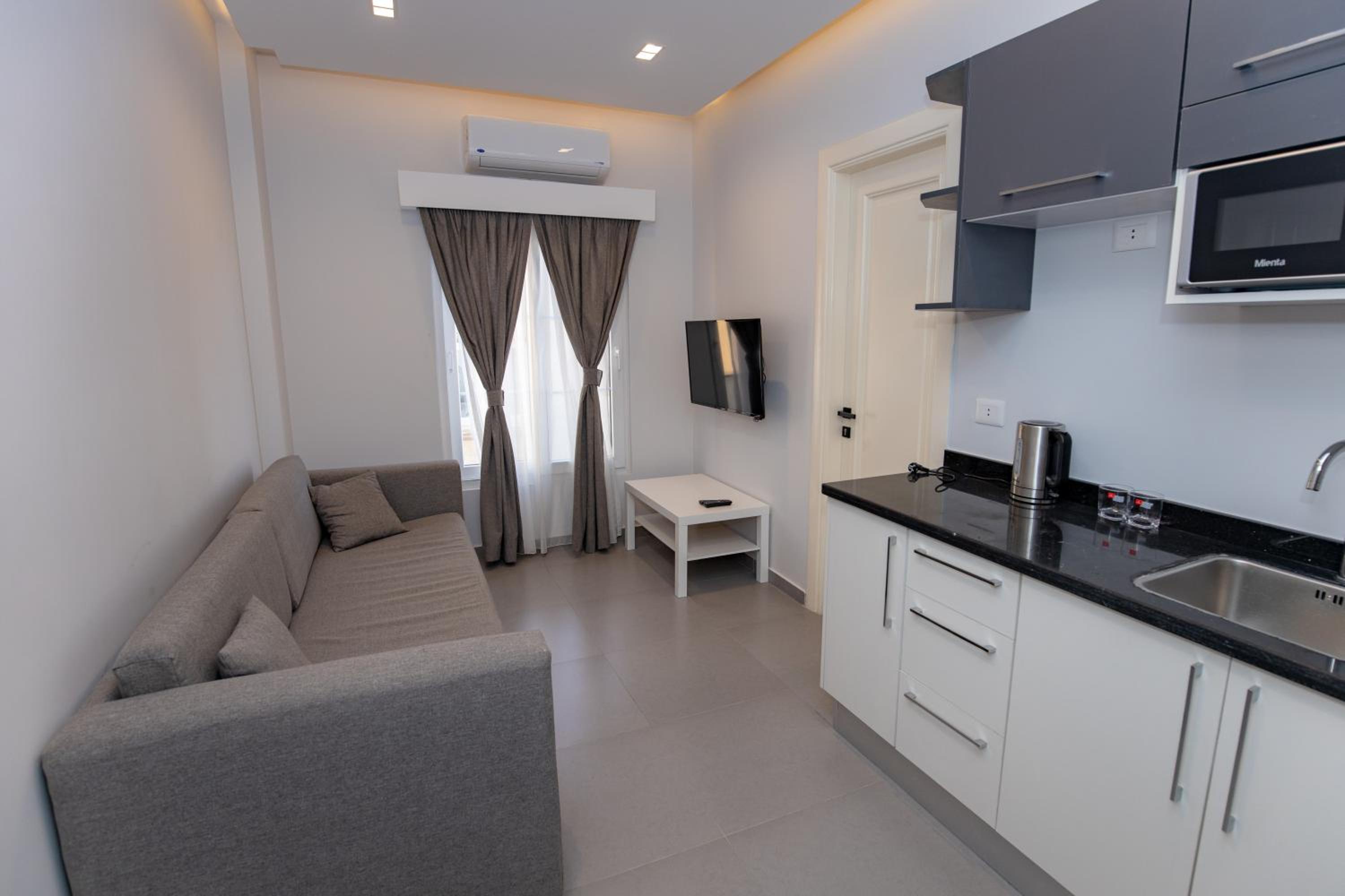 Basic Triple Room - Photo 2