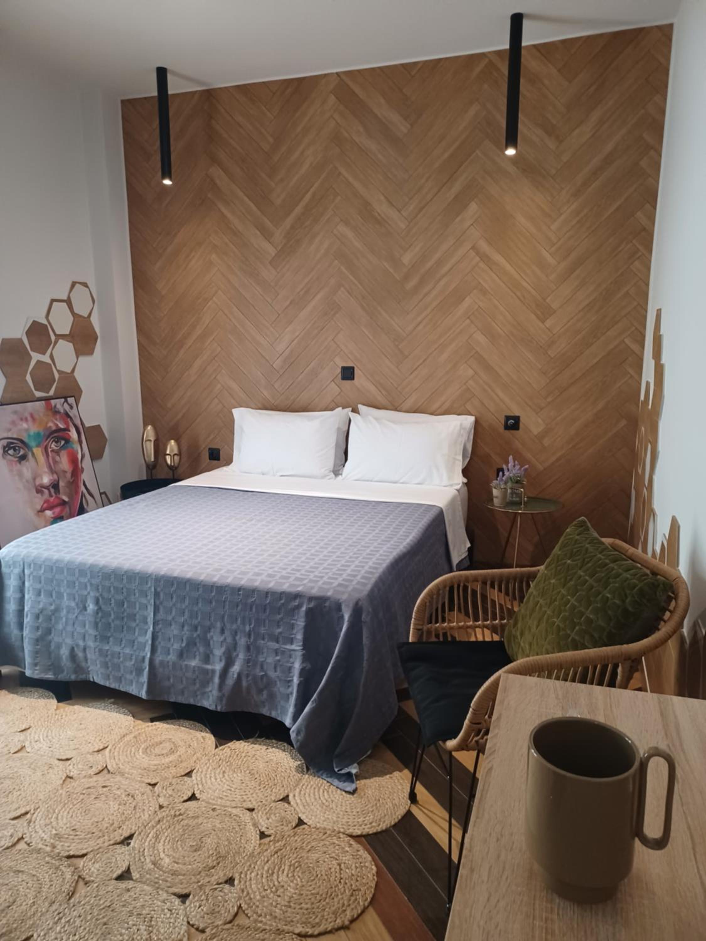 One-Bedroom Apartment - Photo 30