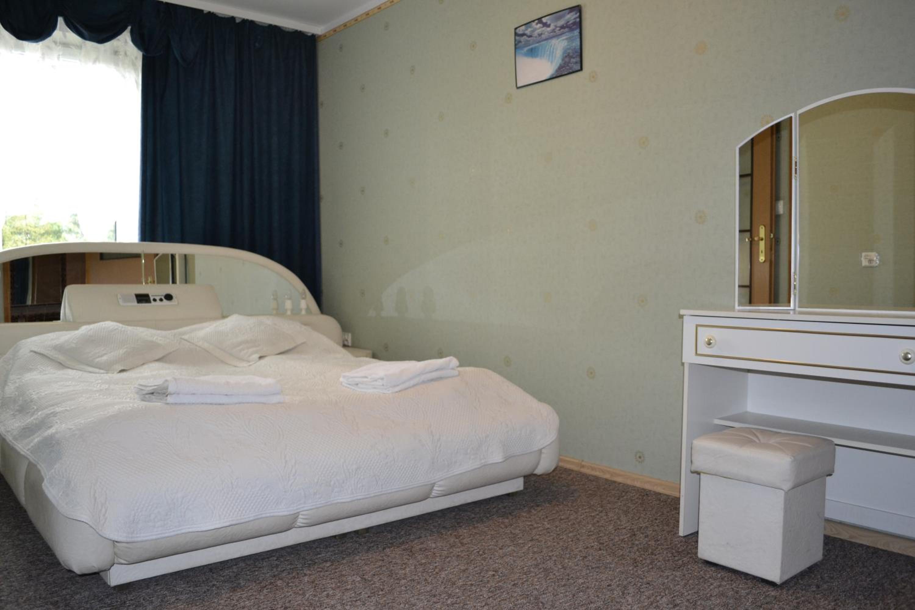 Apartment - Photo 8