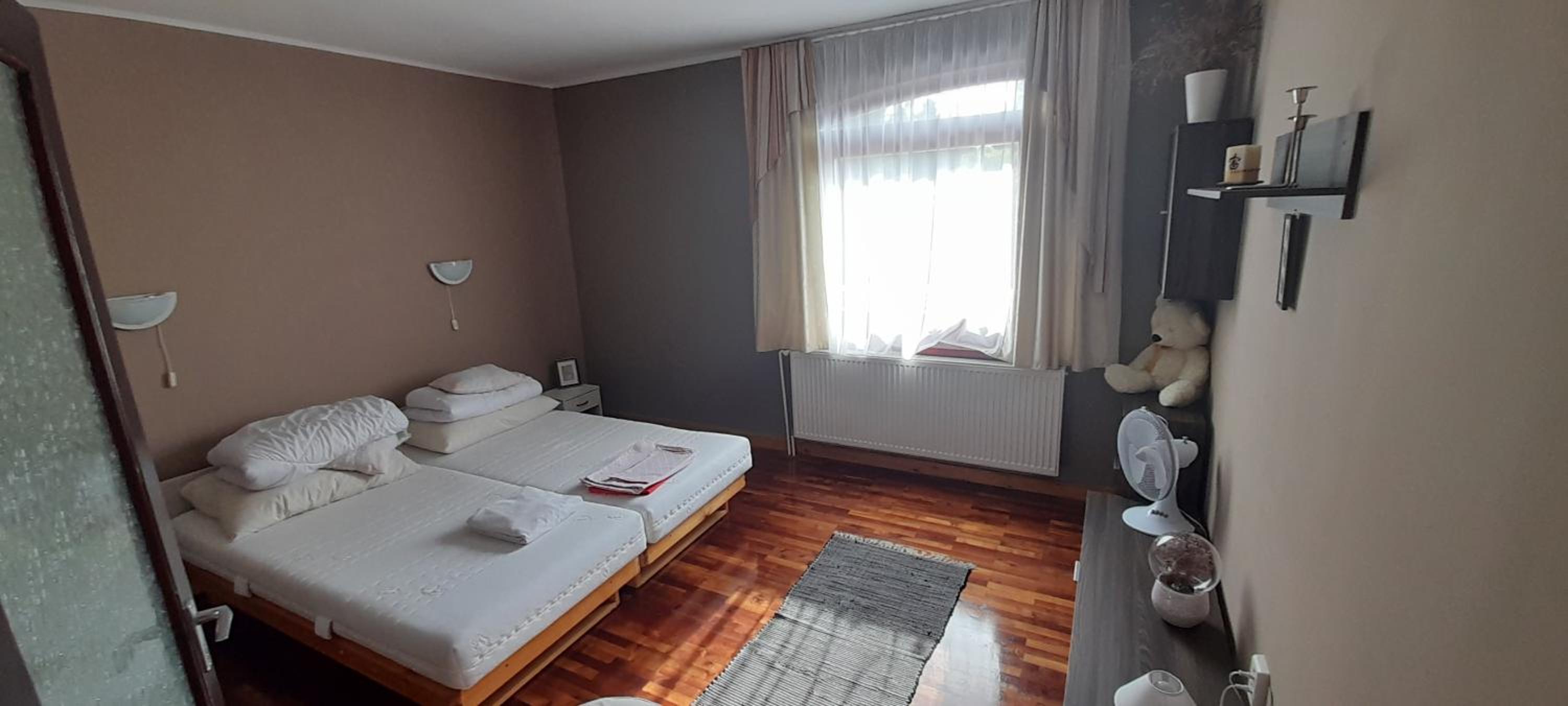 Three-Bedroom Apartment - Photo 20