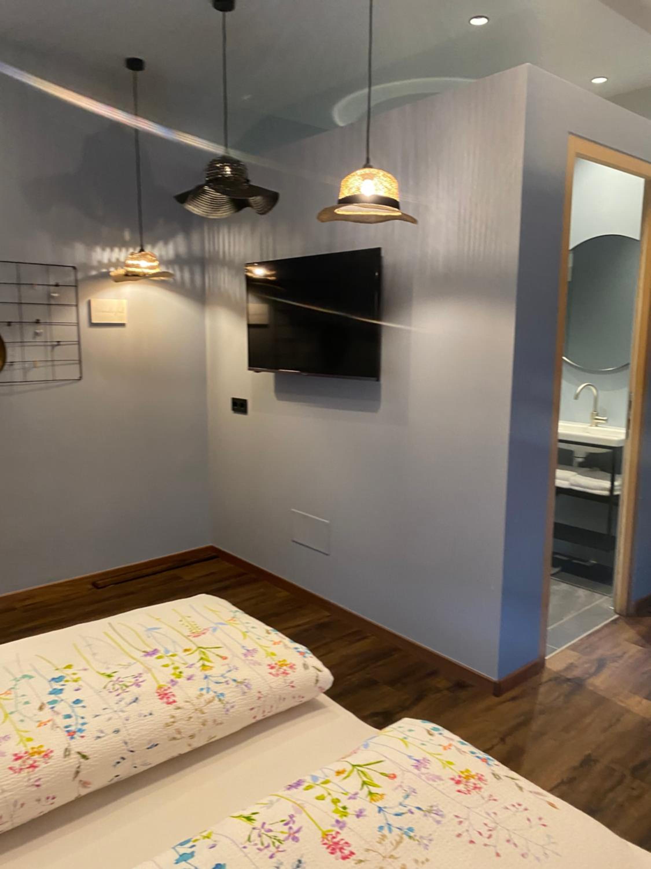 Double Room - Photo 3