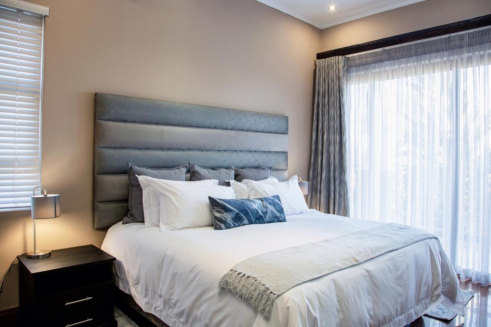 Executive King Room - Photo 1