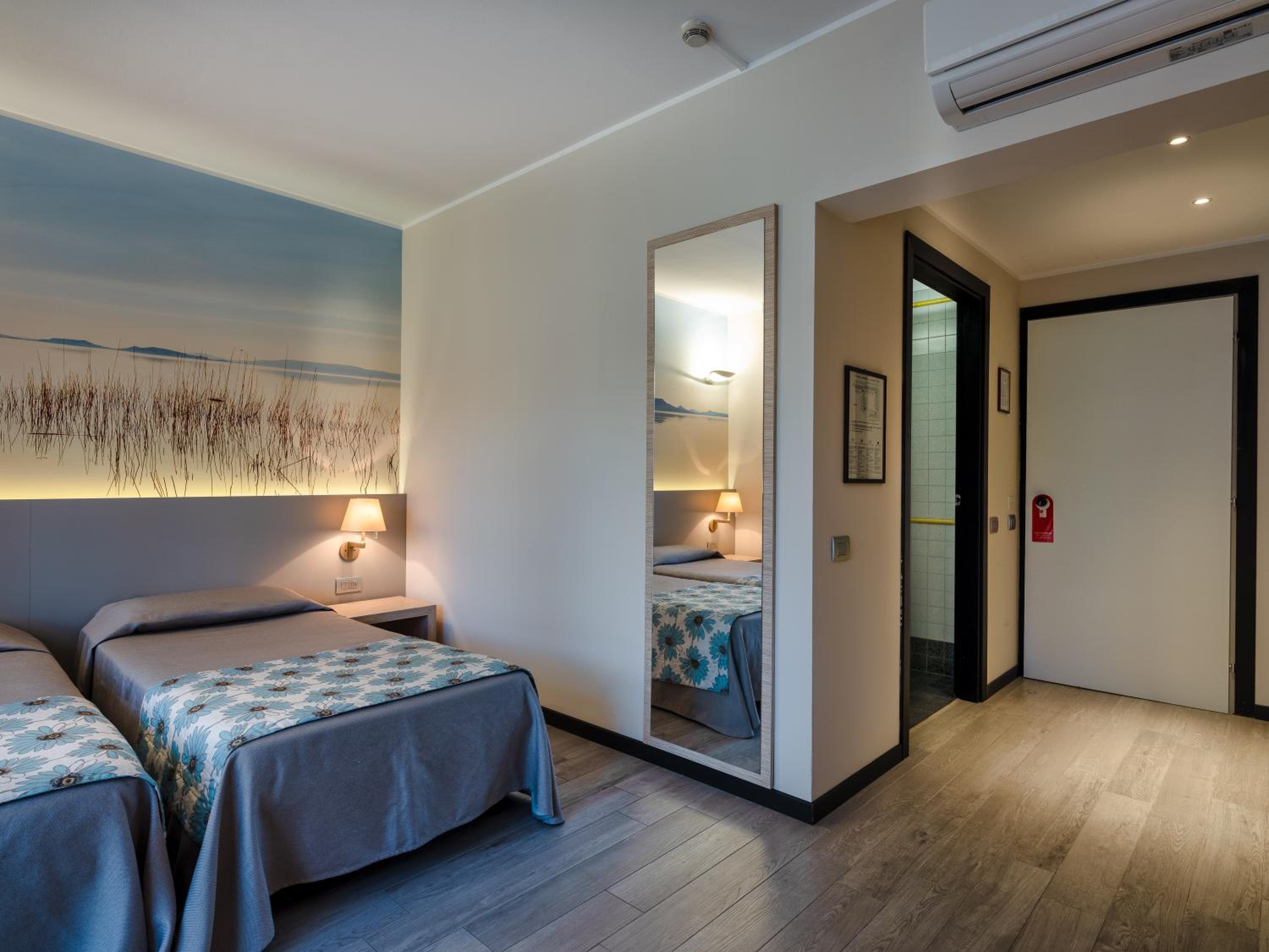 Double Room - Photo 2