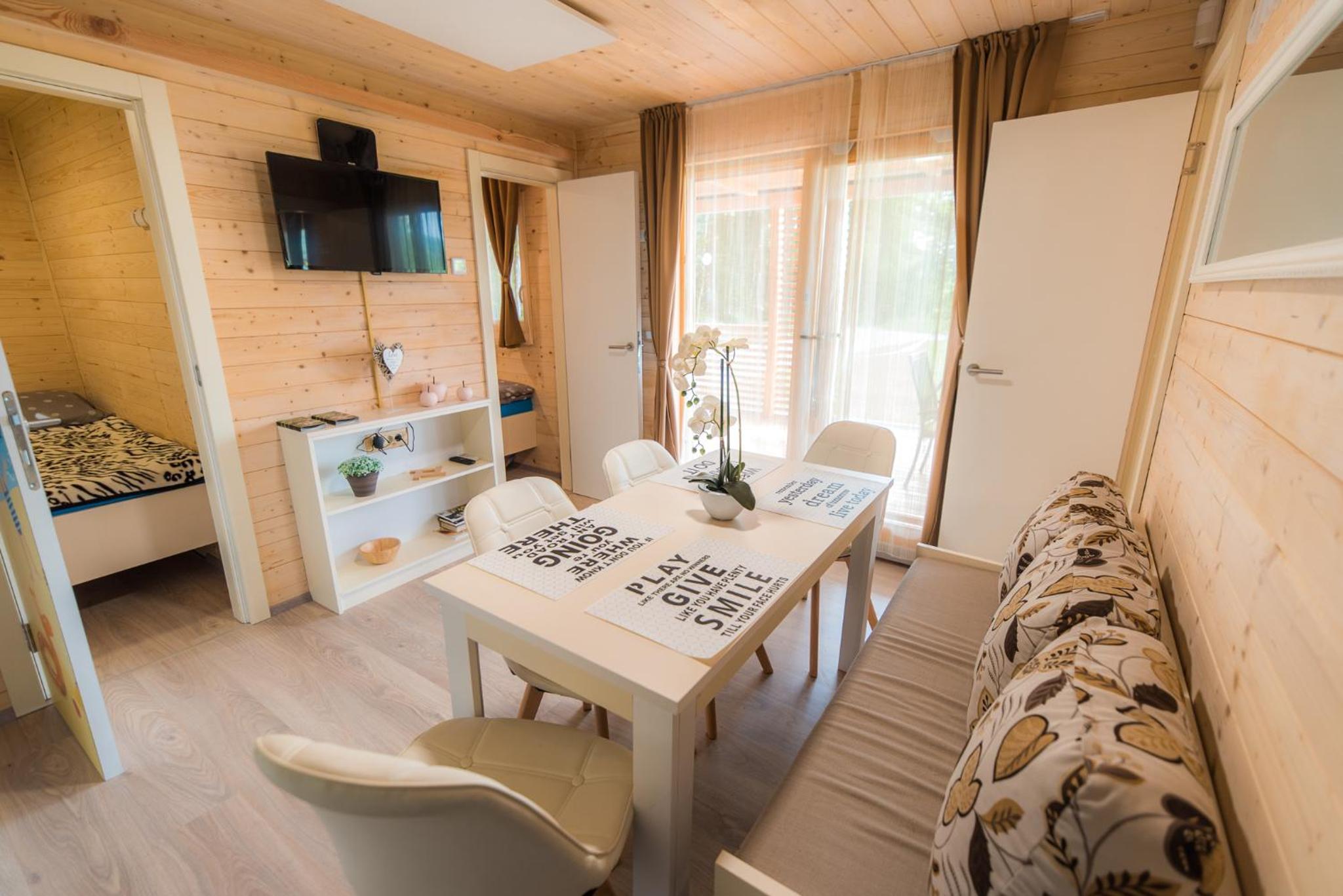 Mobile Home - Photo 1