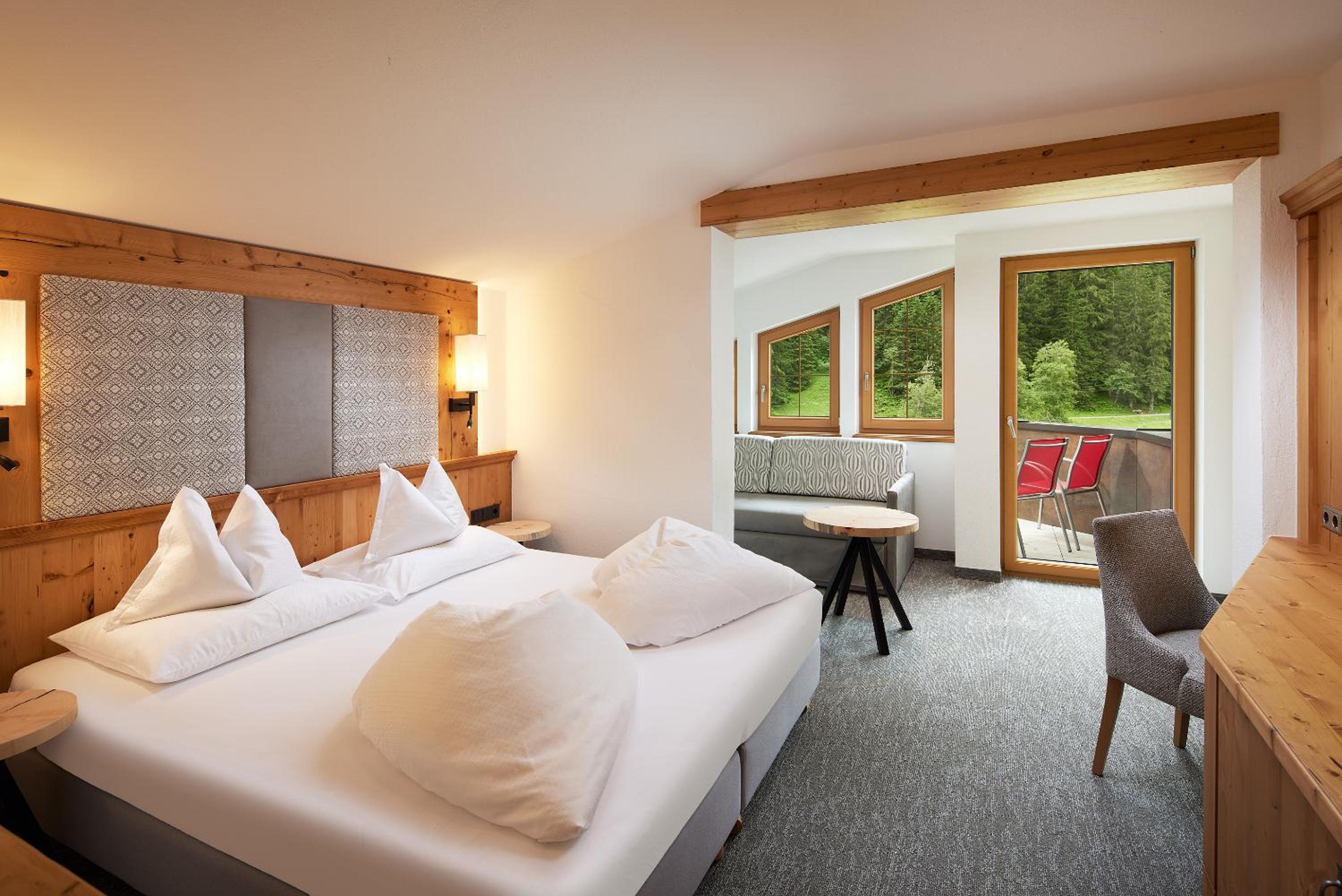 Comfort Room - Photo 1