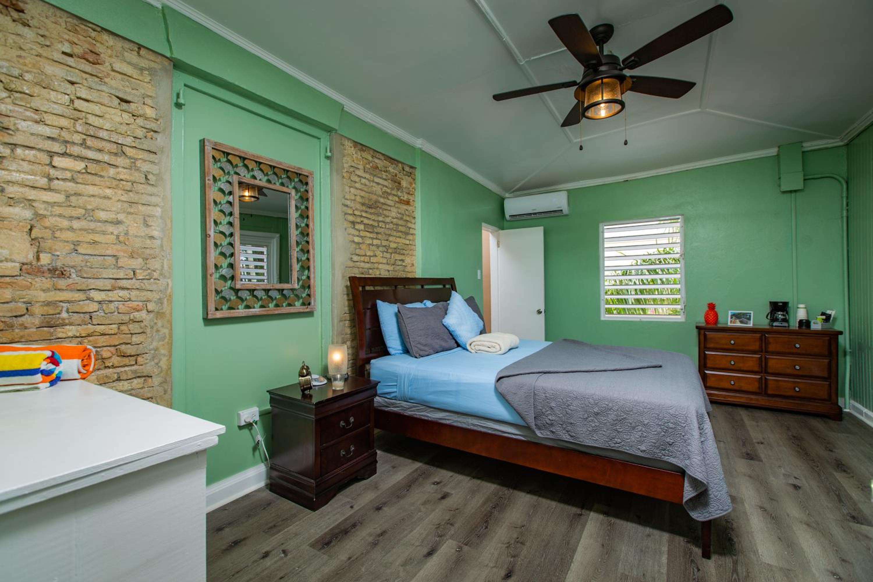 Two-Bedroom Suite - Photo 23