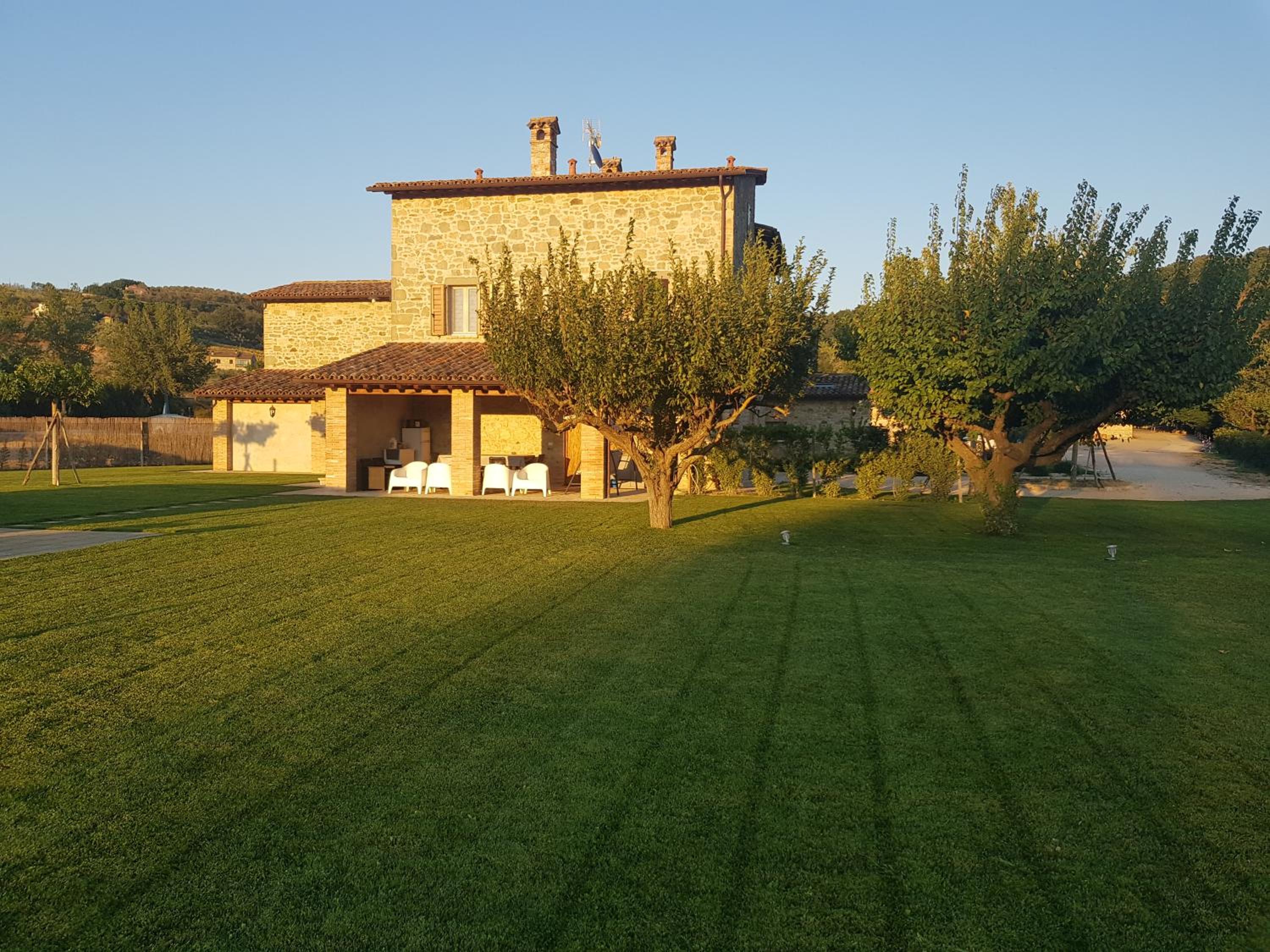 Villa photo 2