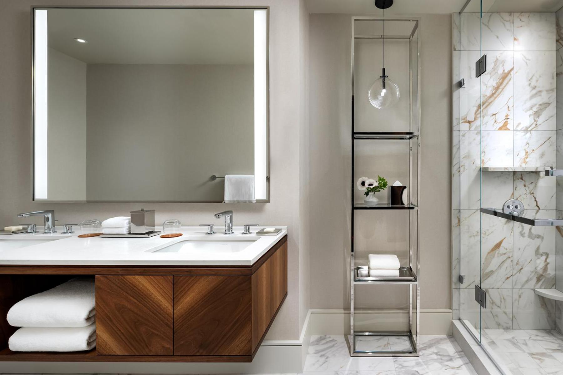 One-Bedroom Suite - High Floor thumbnail 5
