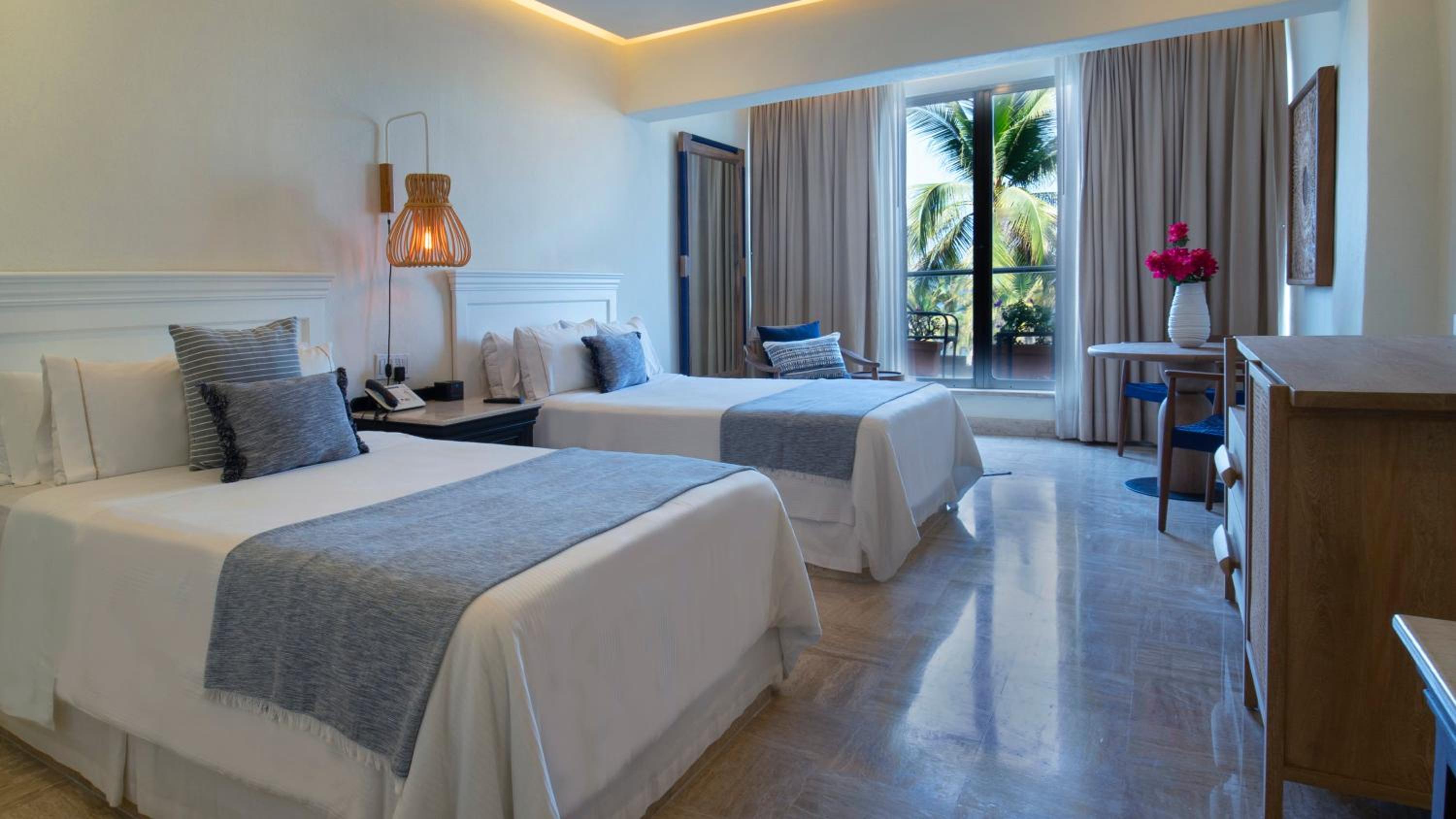 Superior Room Double Partial Ocean View