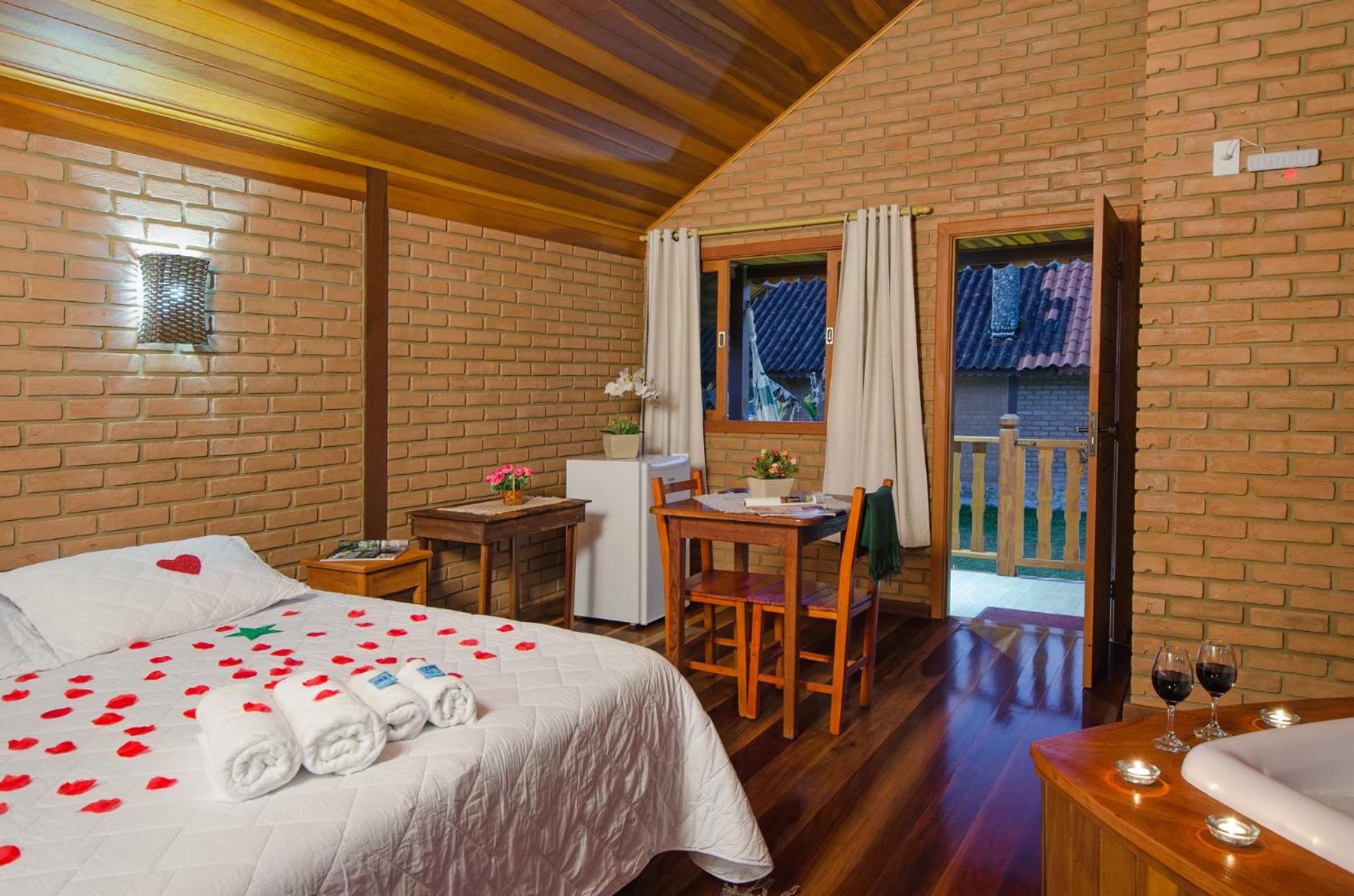 Deluxe Chalet photo 2