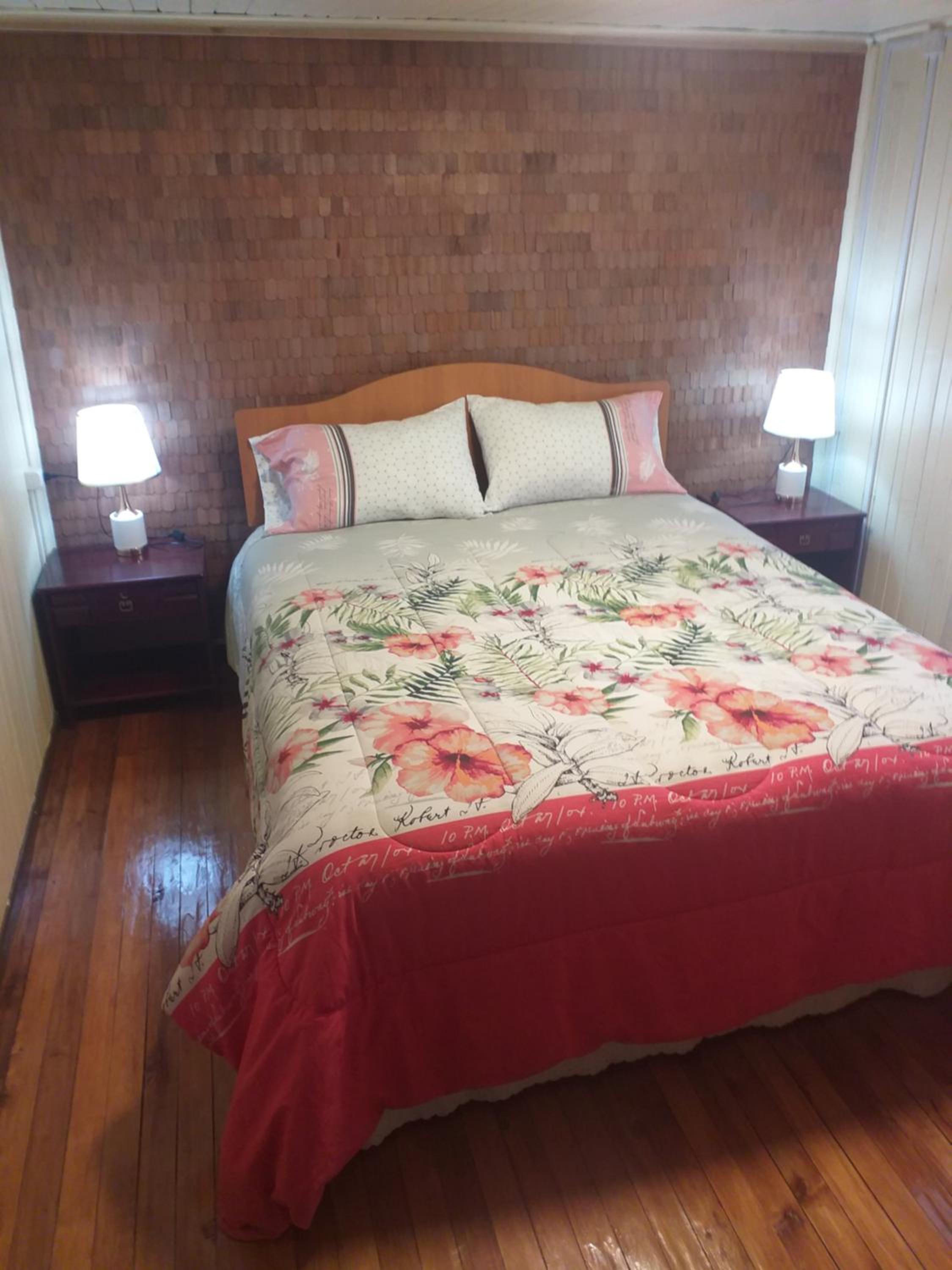 Standard Double Room with Shared Bathroom photo 1