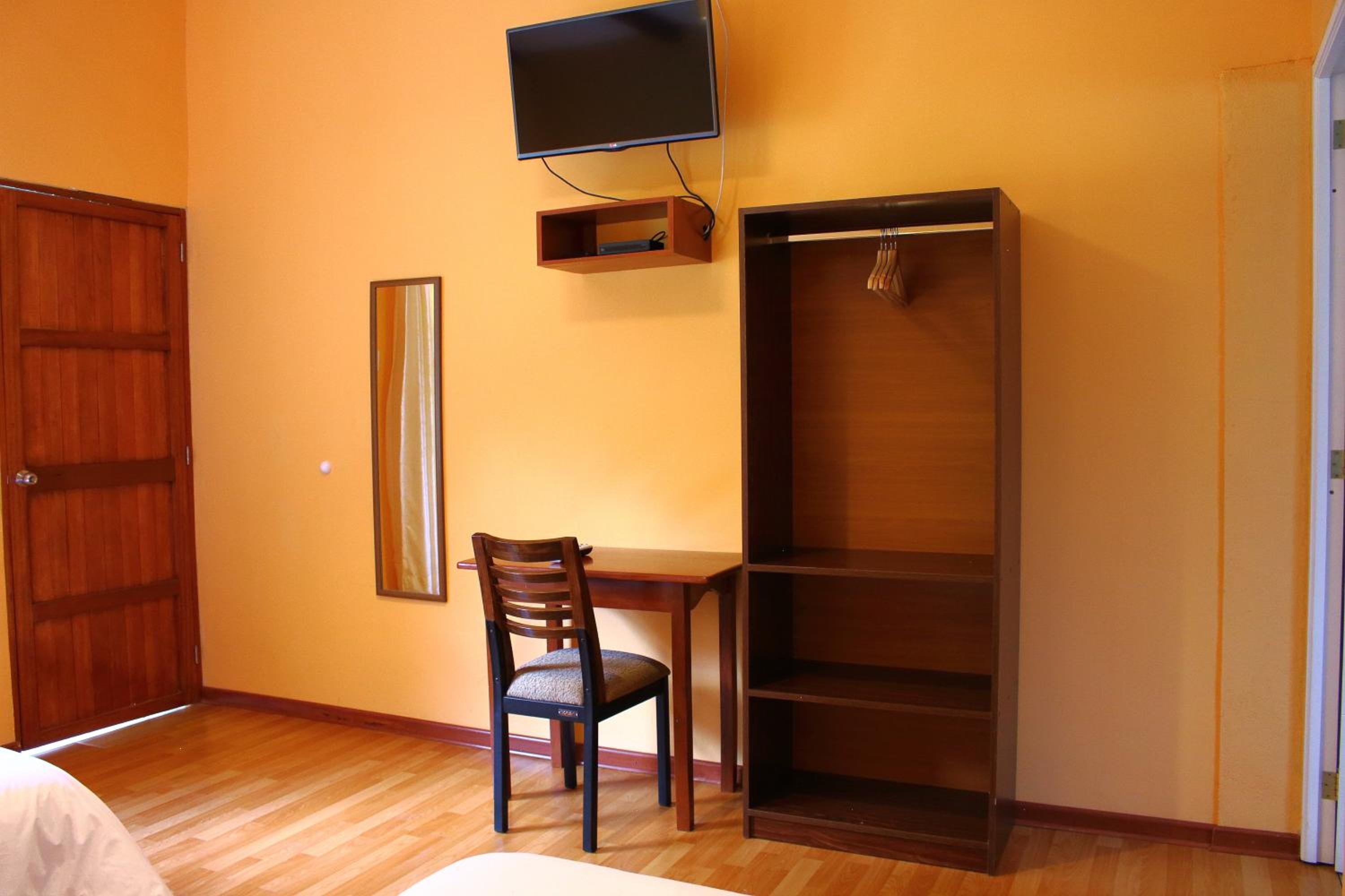 Single Room photo 2