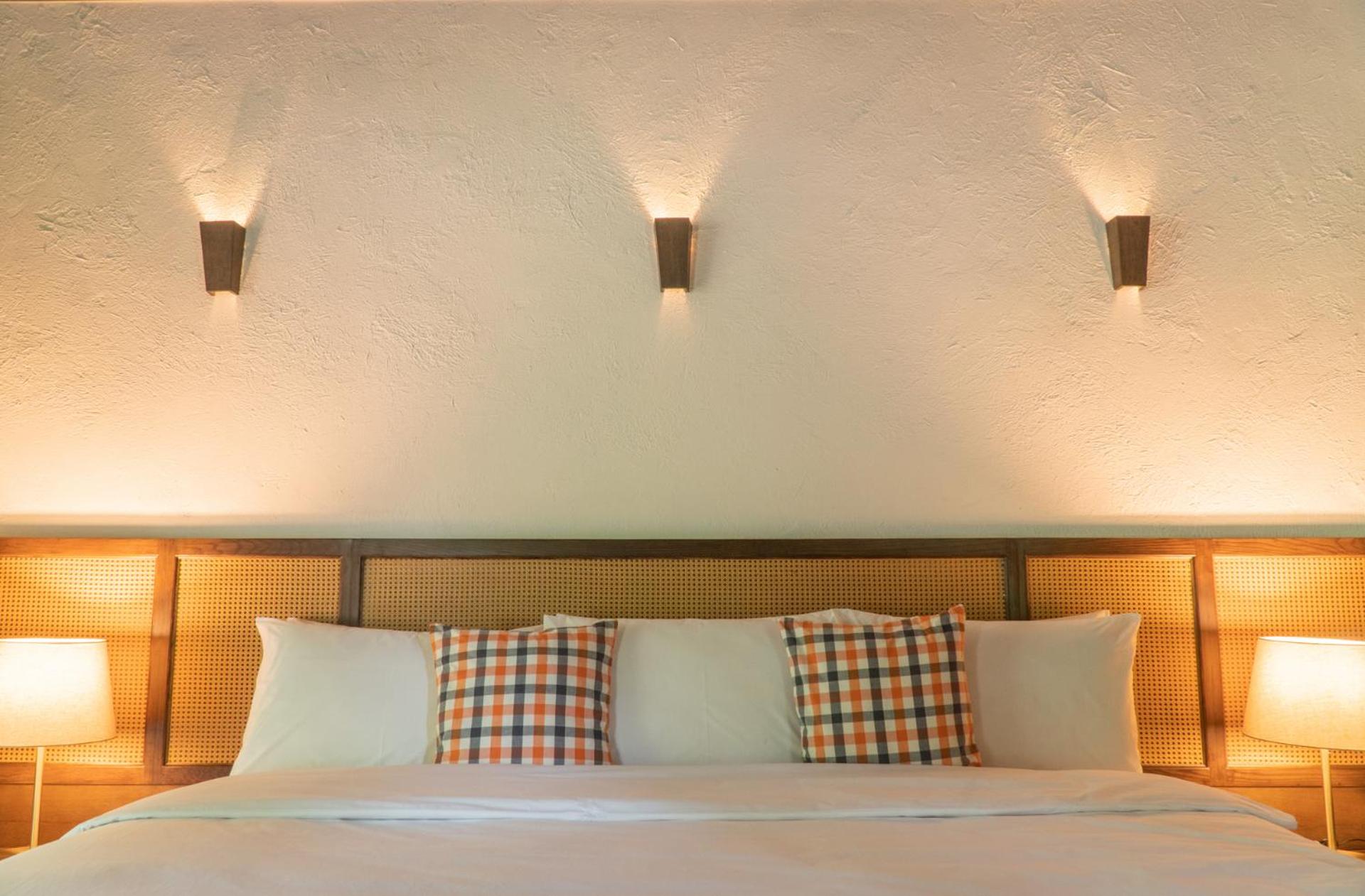 Deluxe Double or Twin Room - Photo 15