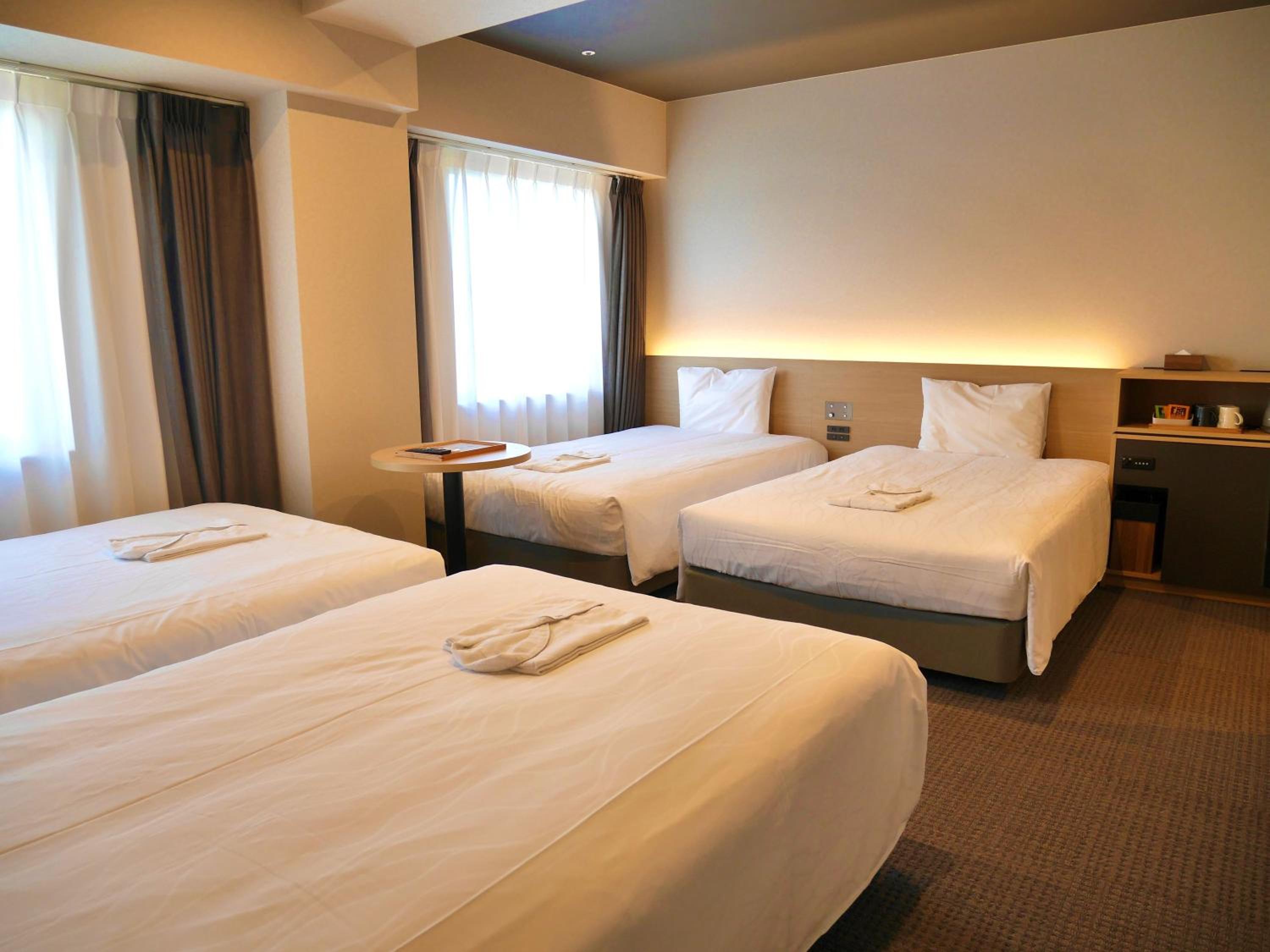 Quadruple Room - Photo 5