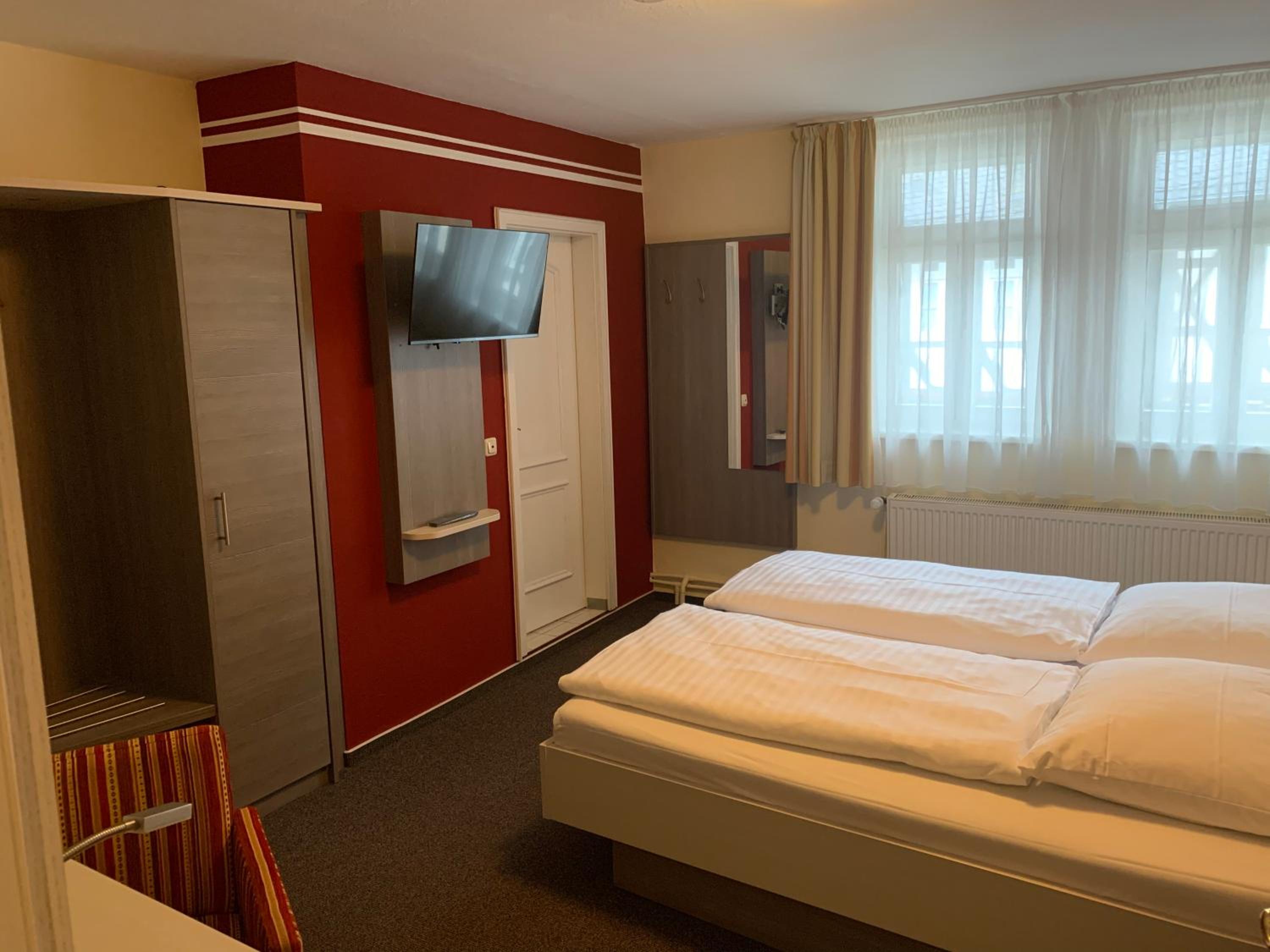 Double Room - Photo 6