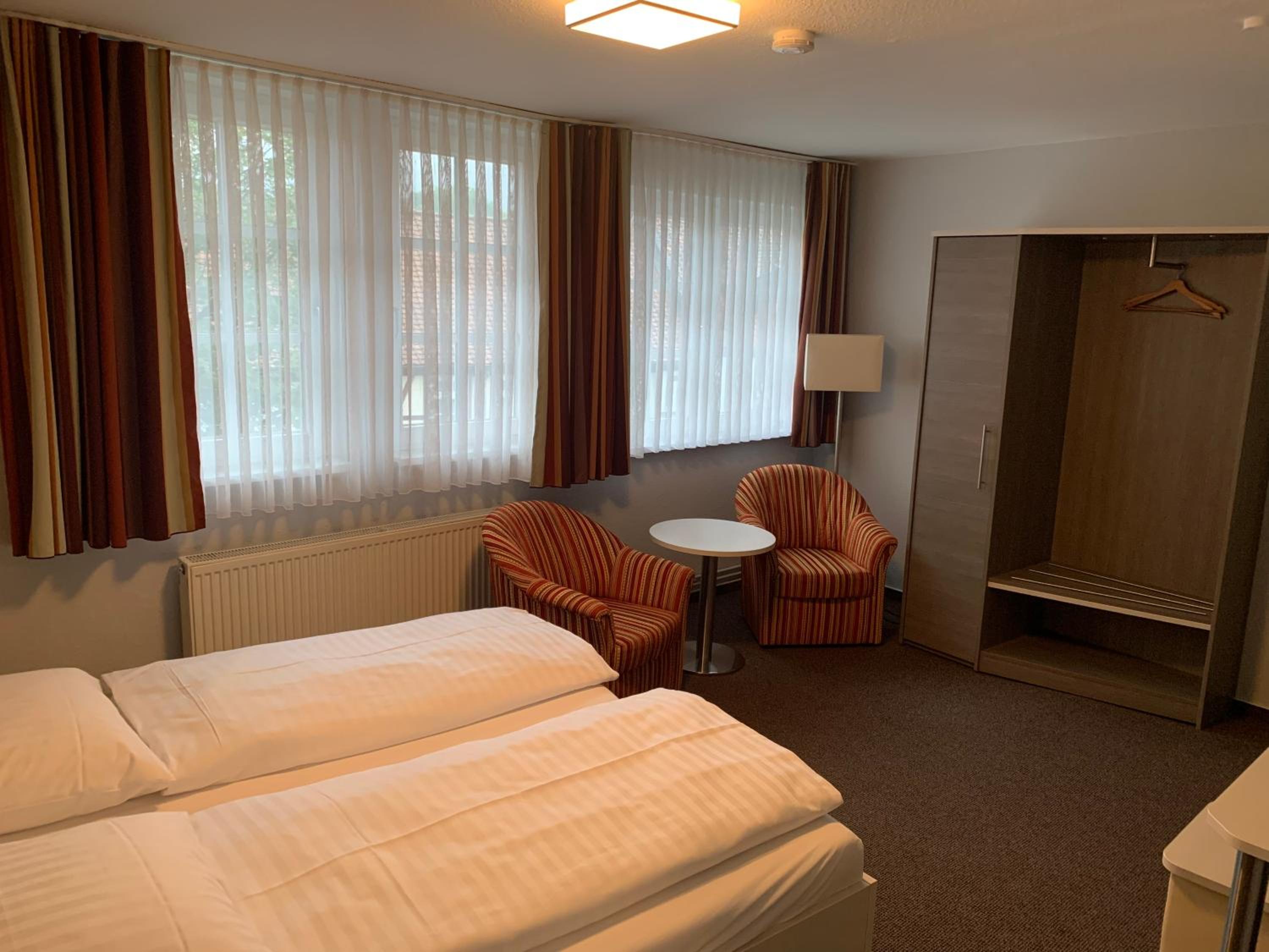 Double Room - Photo 8