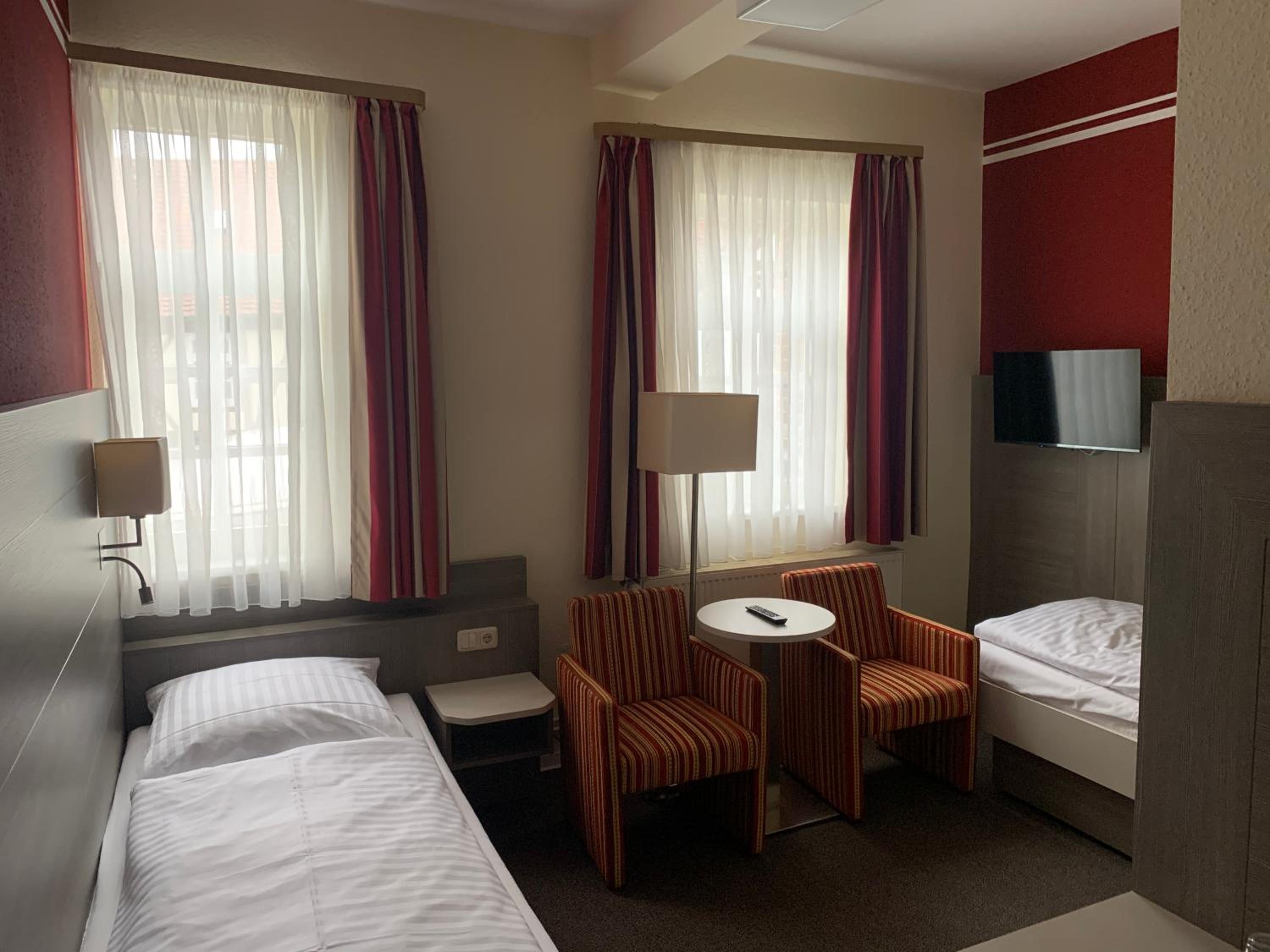 Double Room - Photo 10