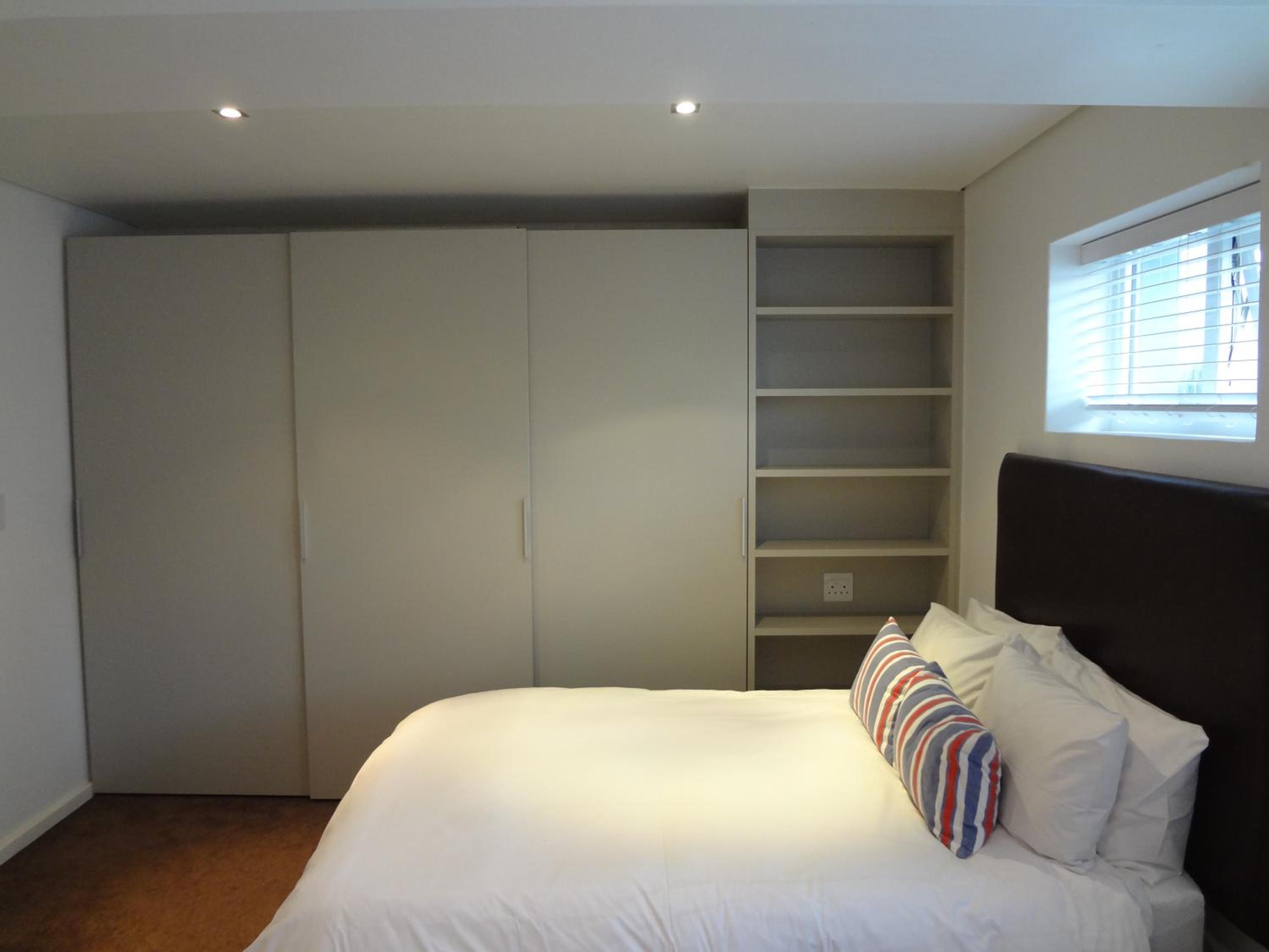 Studio Apartment - Photo 4