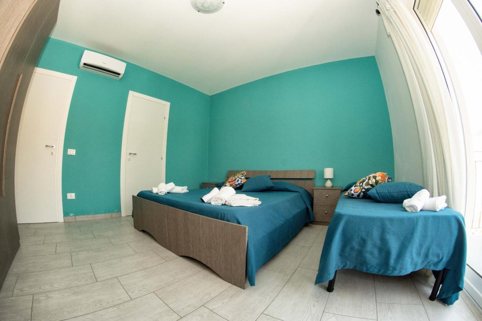 Quadruple Room with Terrace