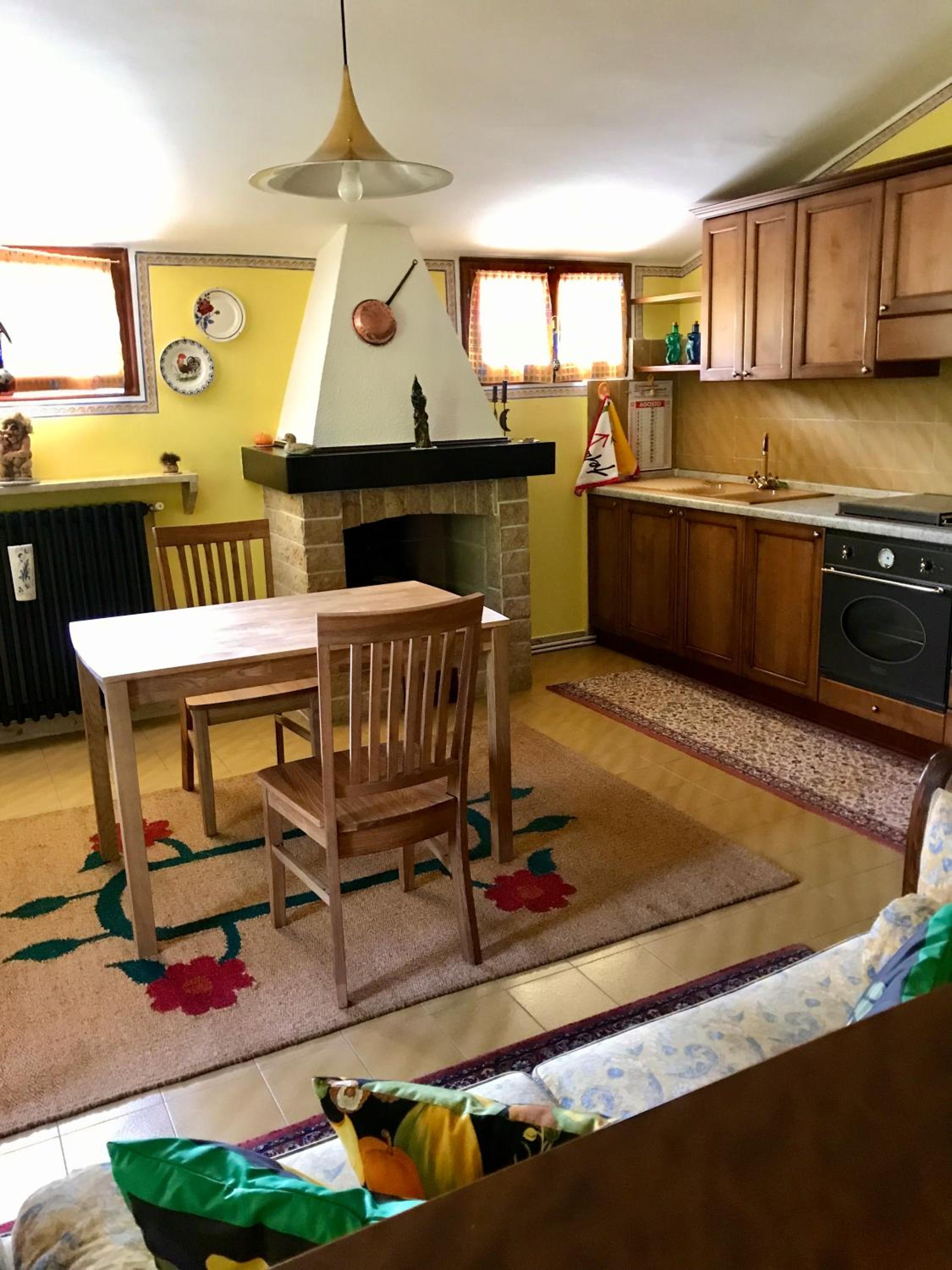 Two-Bedroom Apartment - Photo 21