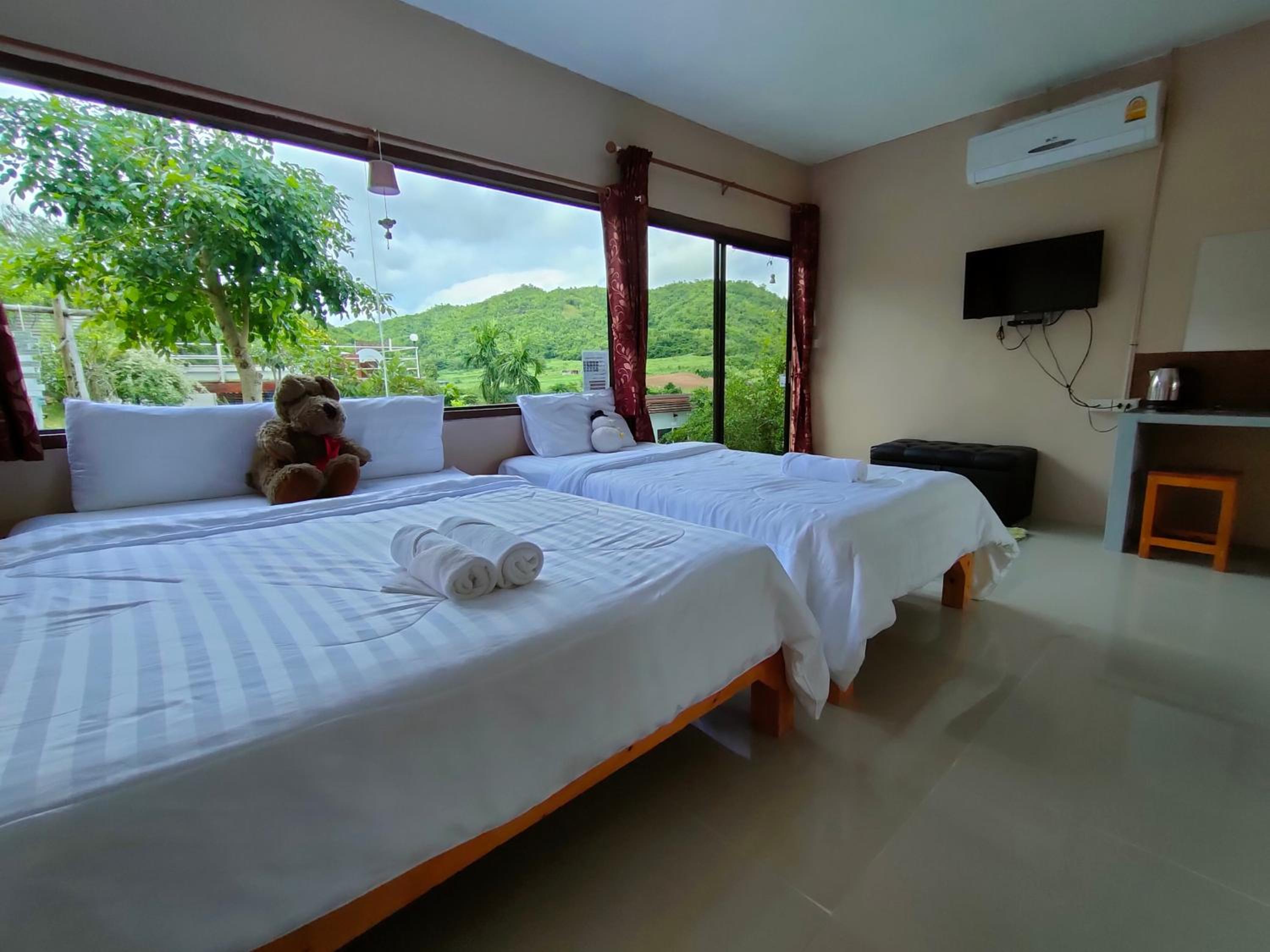 Triple Room with Mountain View