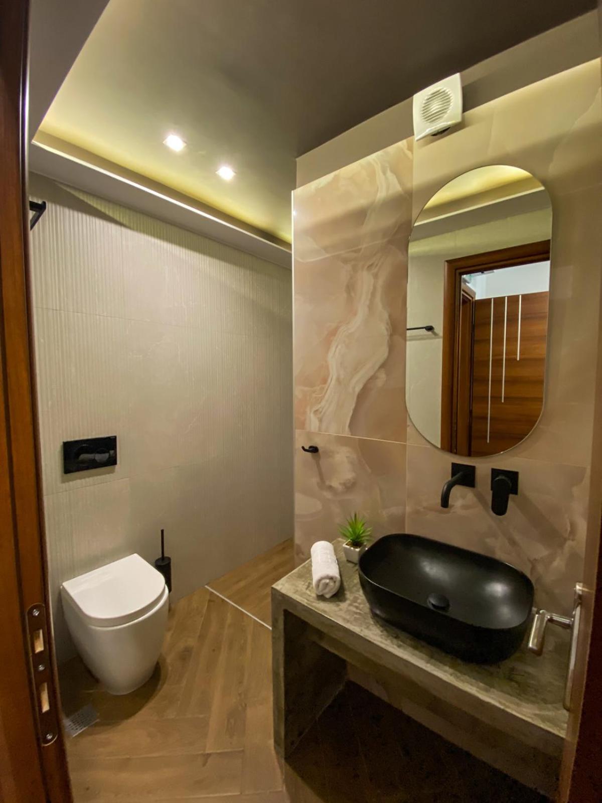 Deluxe Junior Suite photo 3