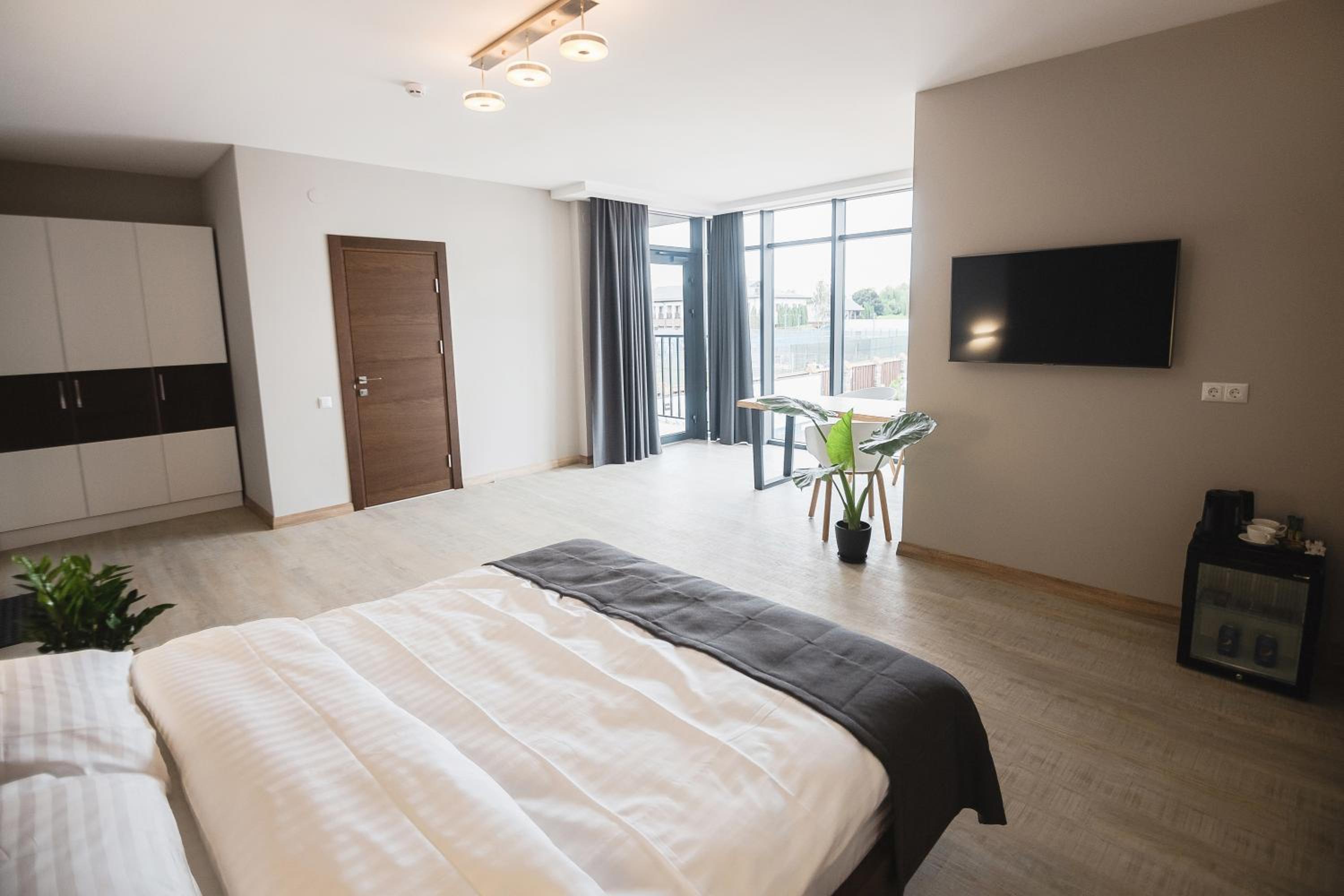 Double Room with Pool View photo 3