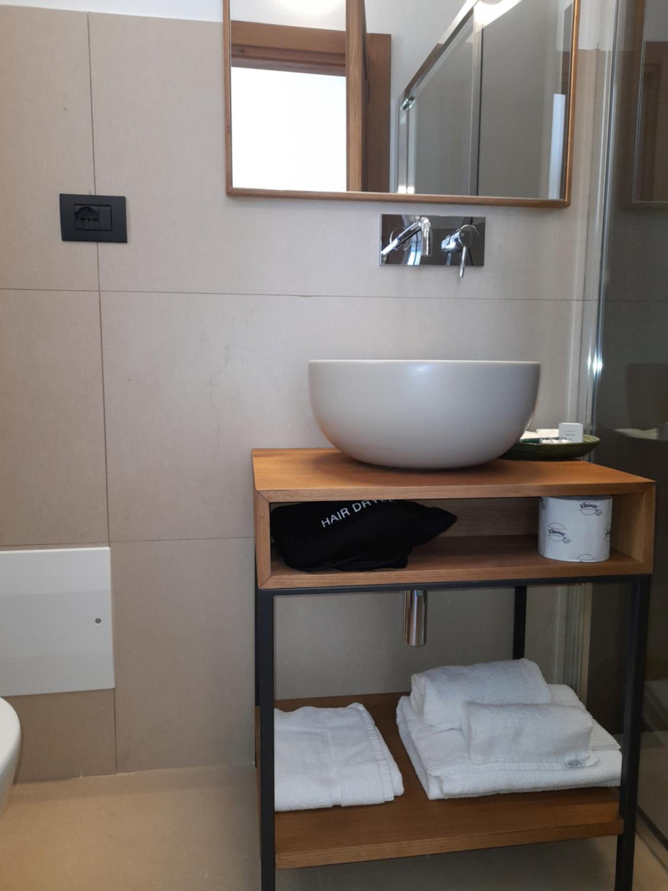 Superior Double Room - Photo 9