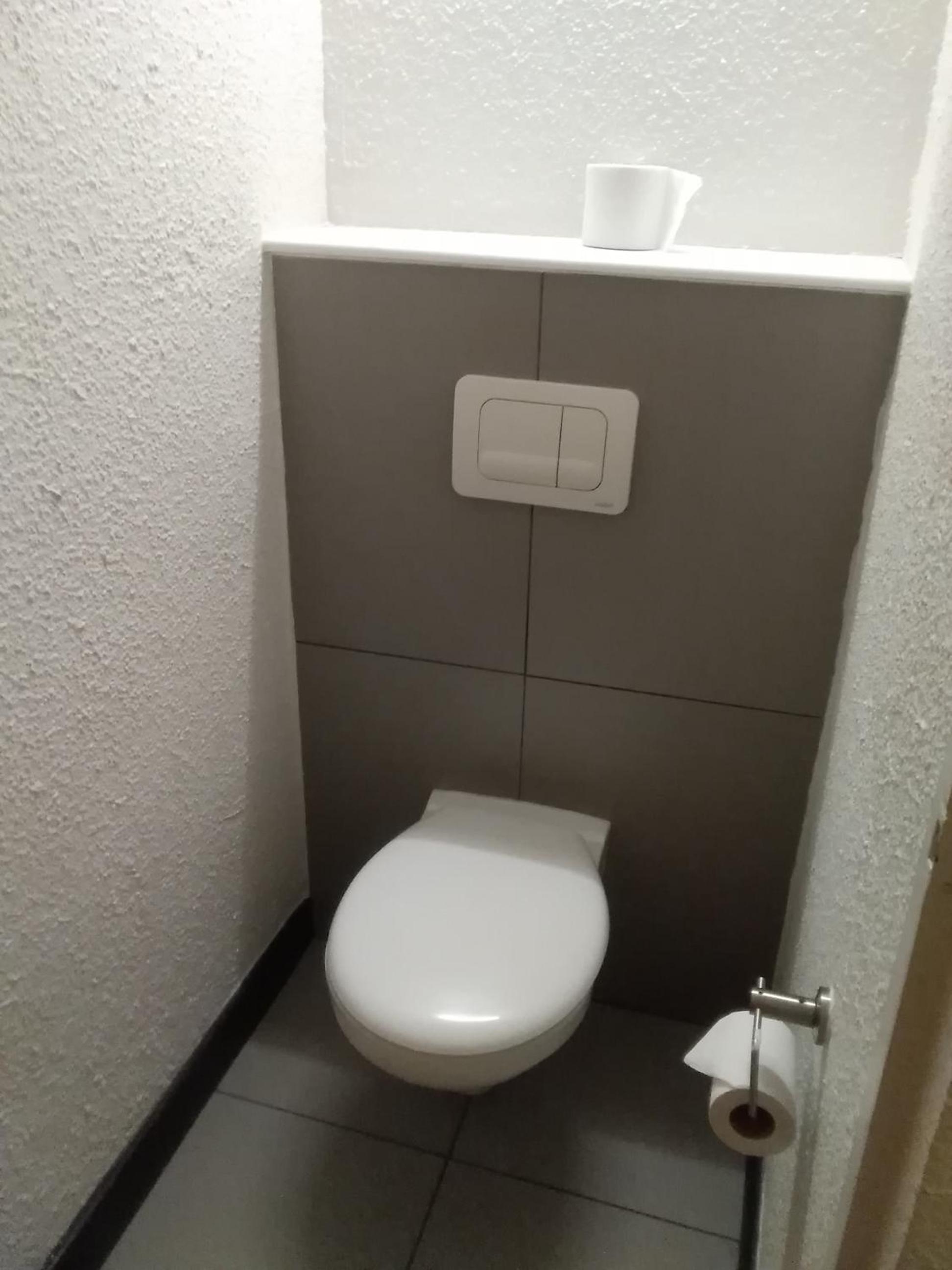 Standard Triple Room (Smoking) photo 3