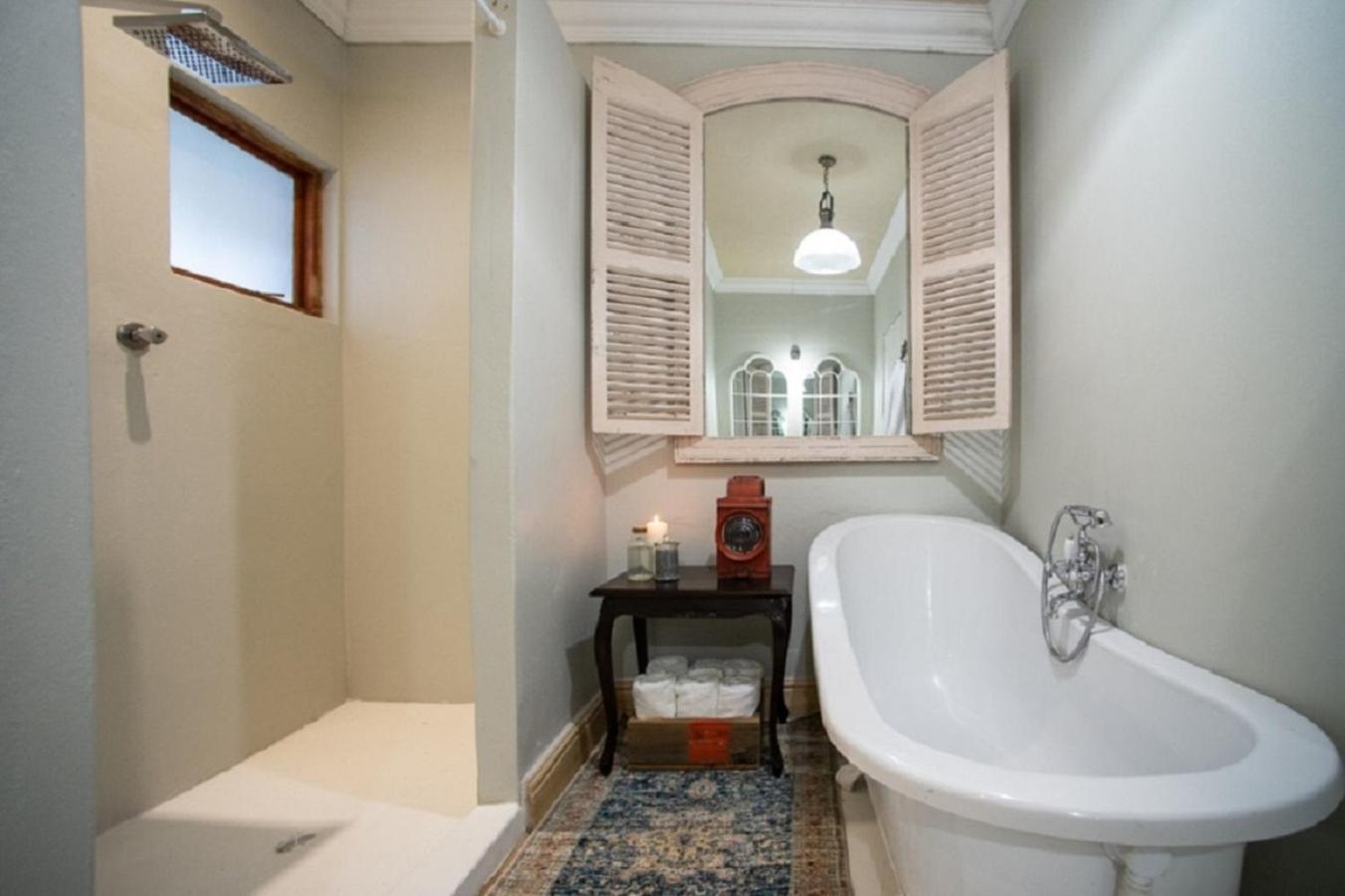 Luxury Villa - Photo 6