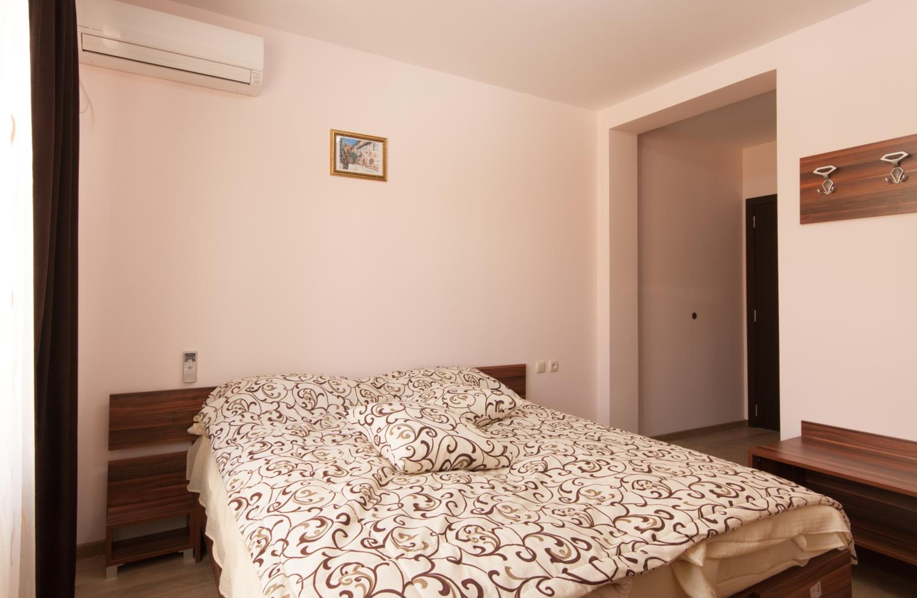 Single Room photo 3