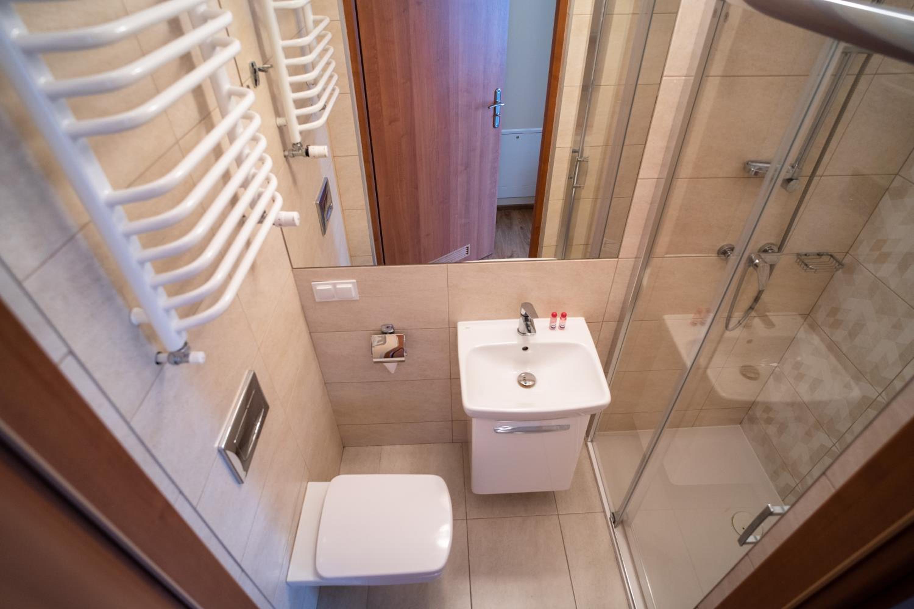 Standard Twin Room photo 2