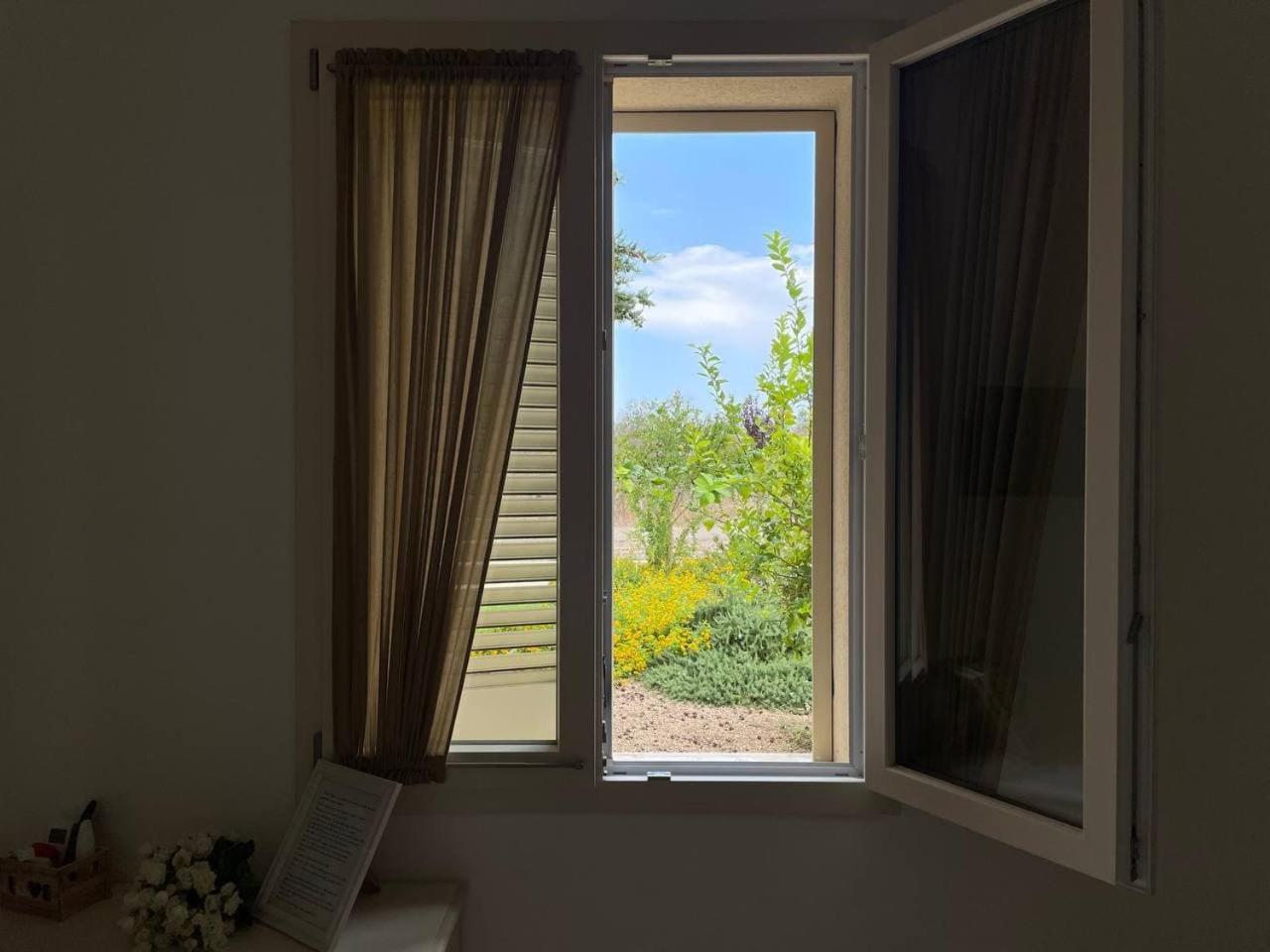 Double Room with Garden View - Photo 5