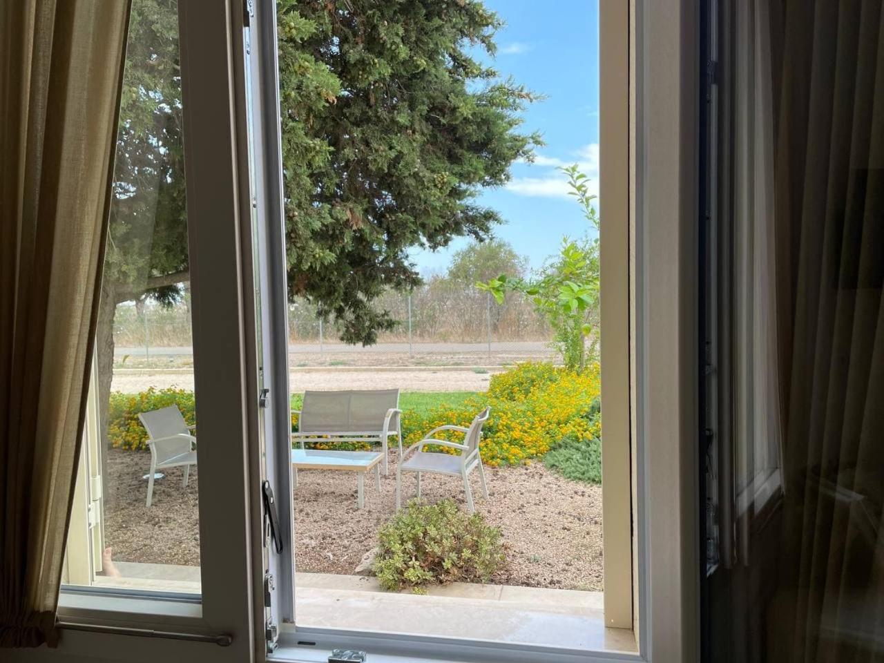 Double Room with Garden View - Photo 4