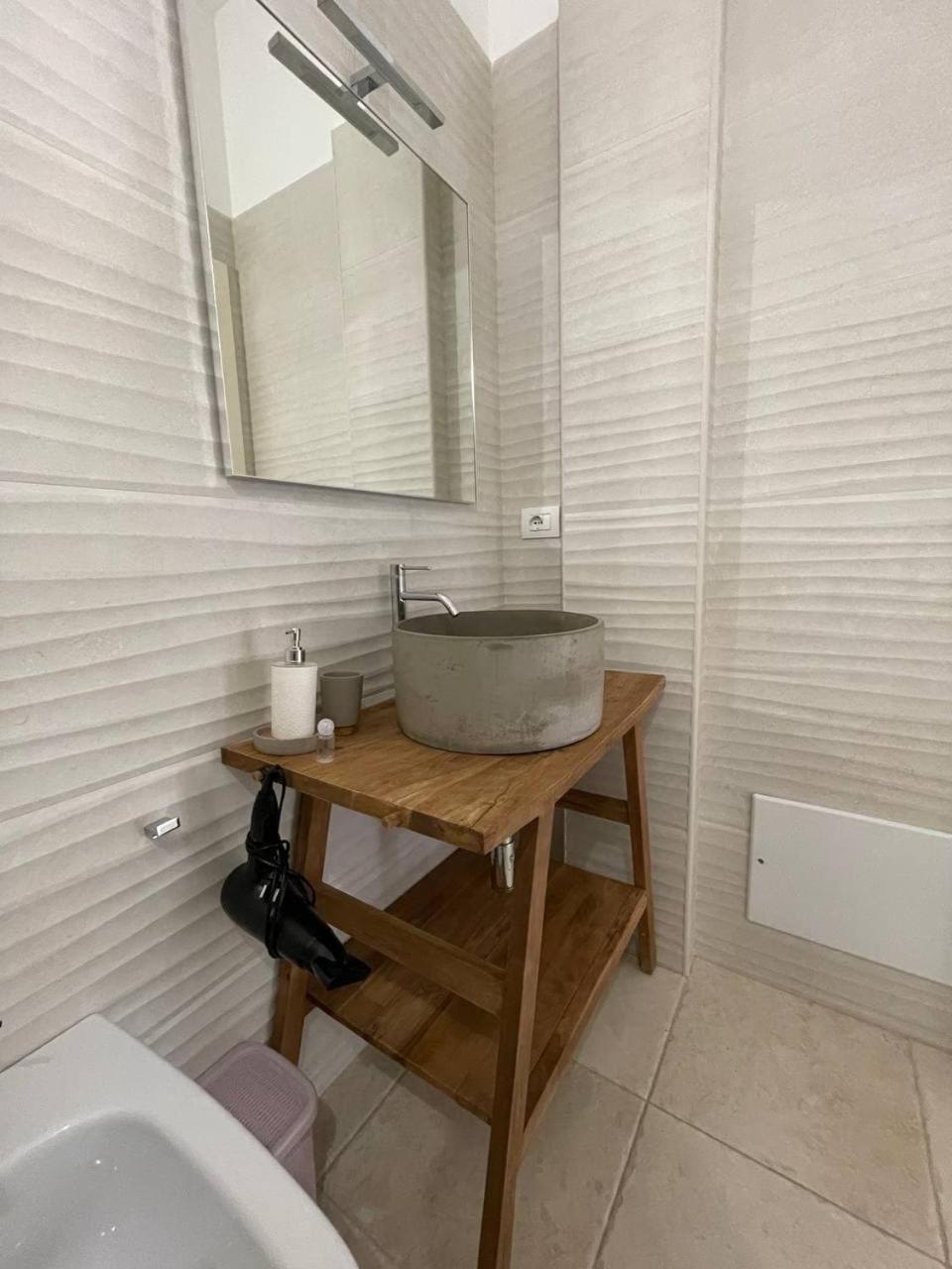 Double Room with Garden View - Photo 8