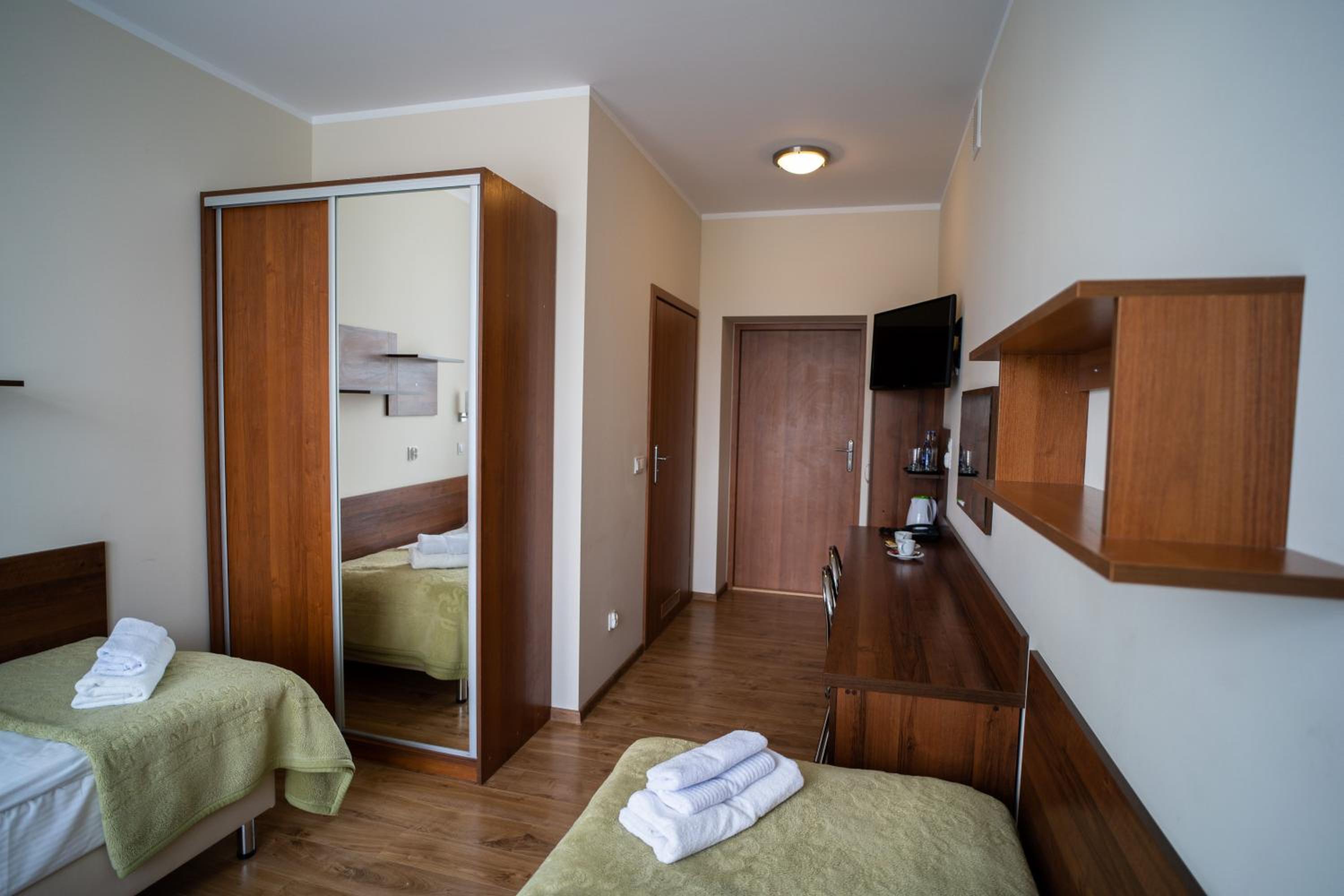 Standard Twin Room photo 1