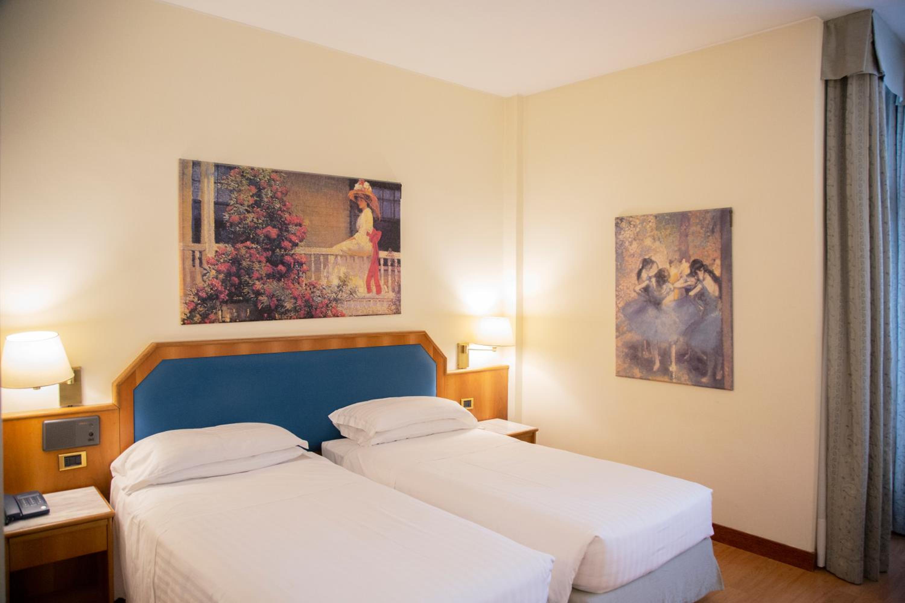 Superior Twin Room - Photo 3