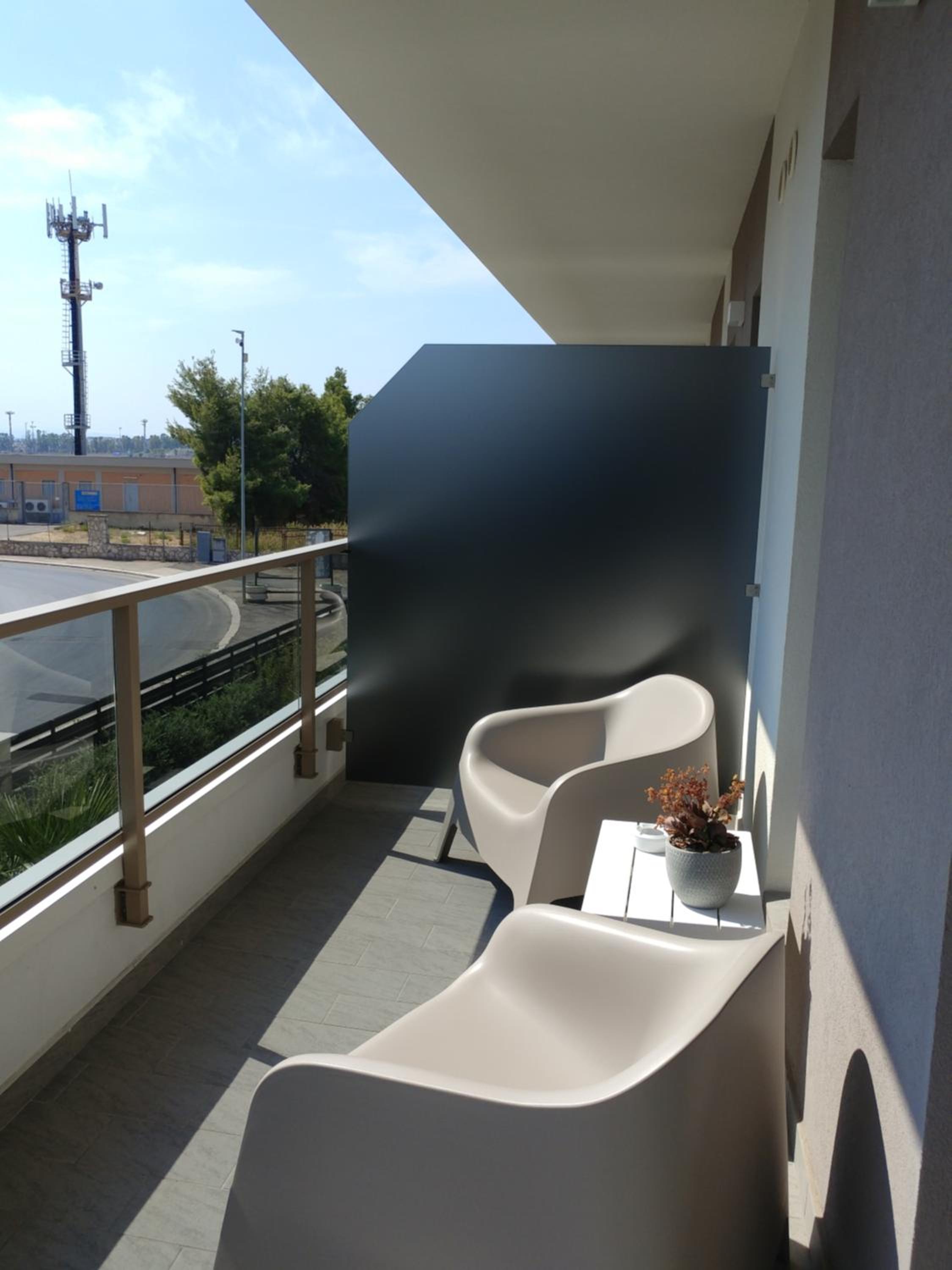 Double Room with Balcony - Photo 13