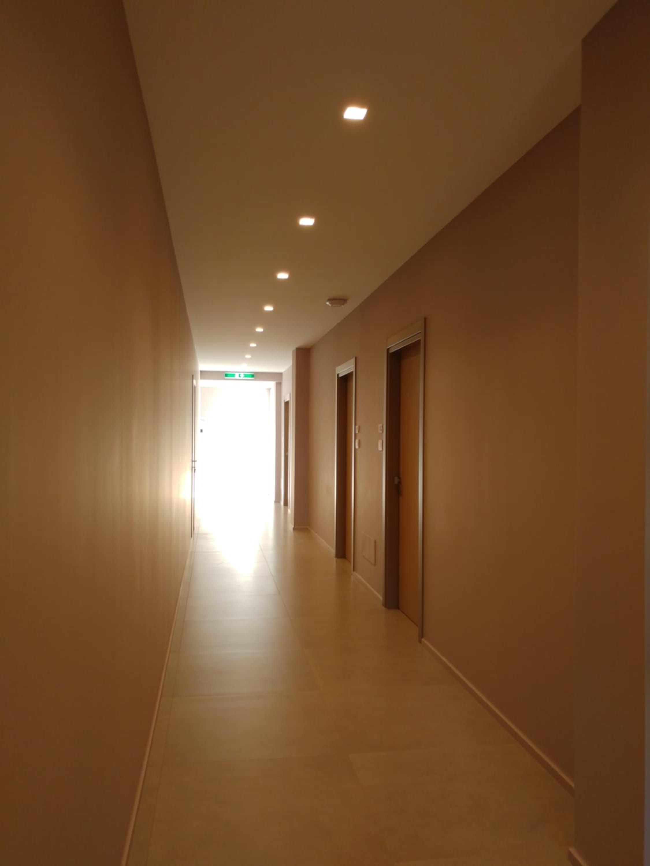 Double Room with Balcony - Photo 12