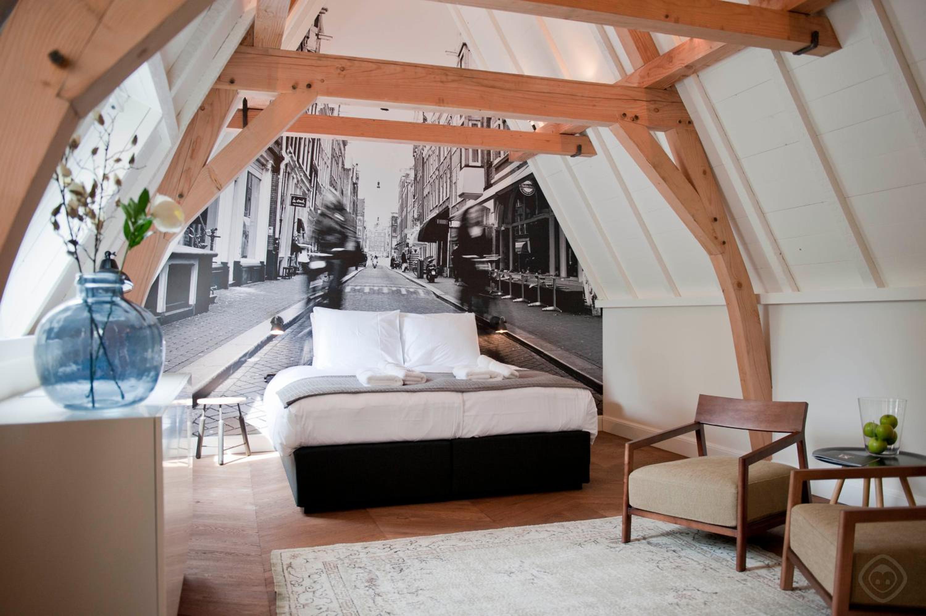 One-Bedroom Wolvenstraat Suite