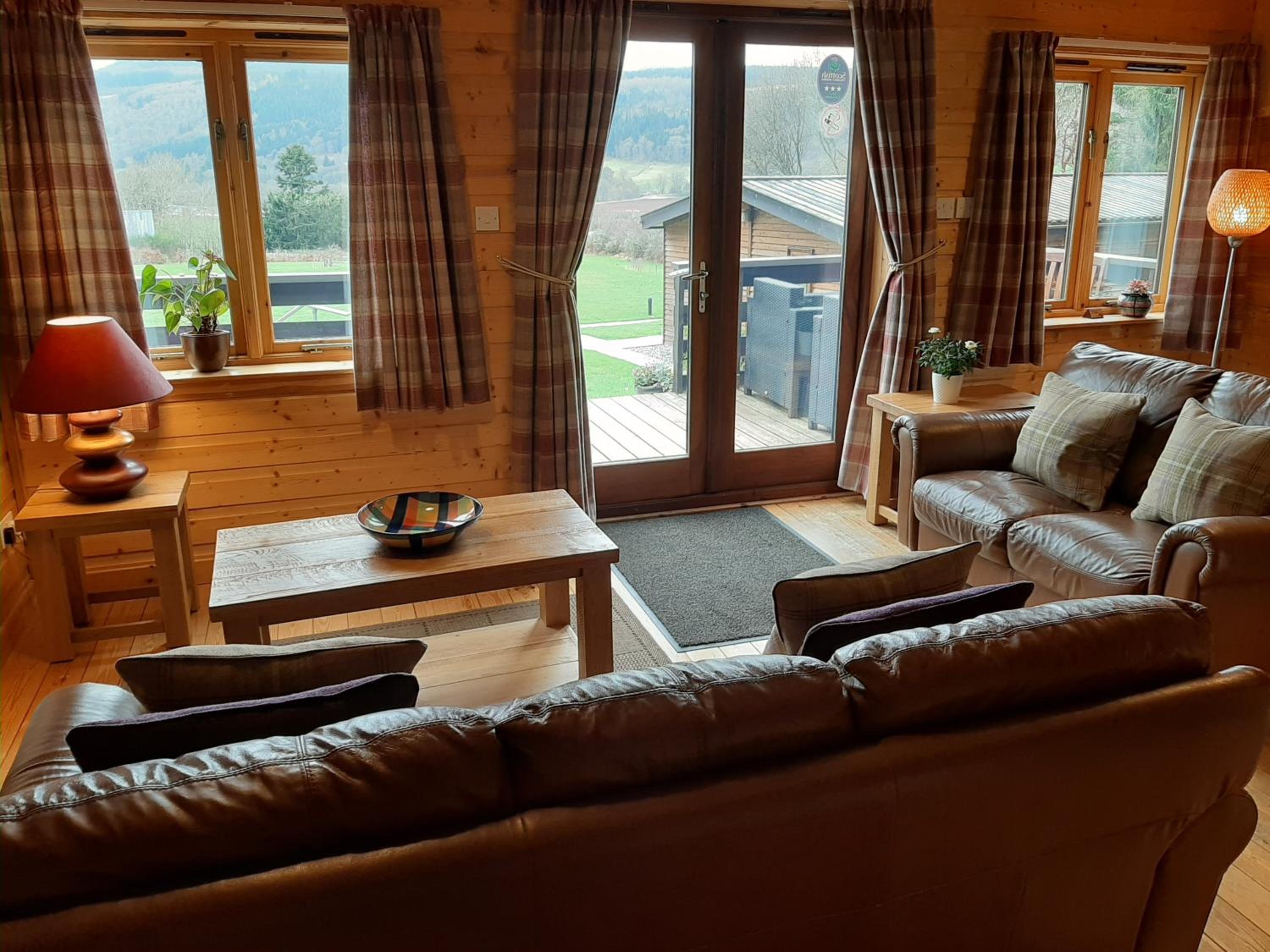 Three-Bedroom Lodge - No Pets