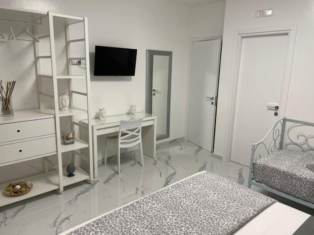Comfort Triple Room - Photo 12