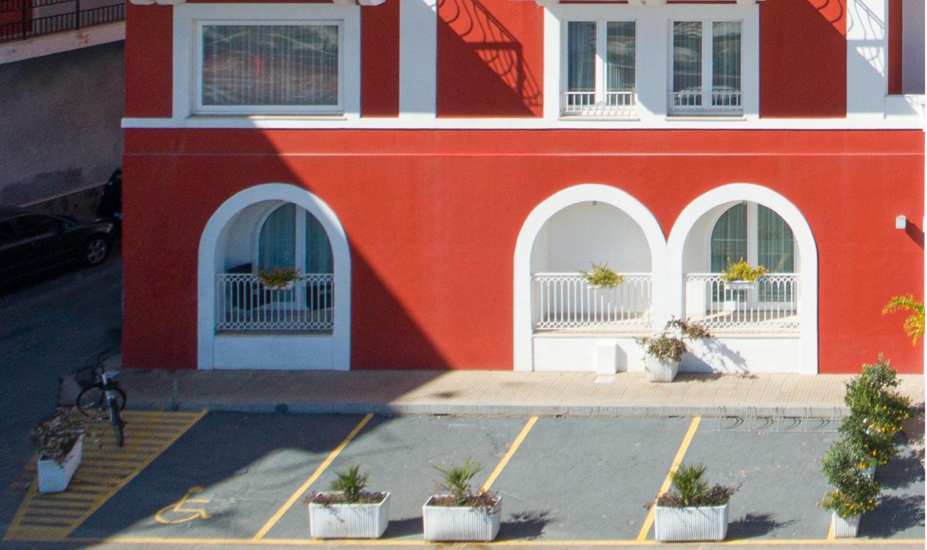 Basic Quadruple Room with Sea View - Photo 2
